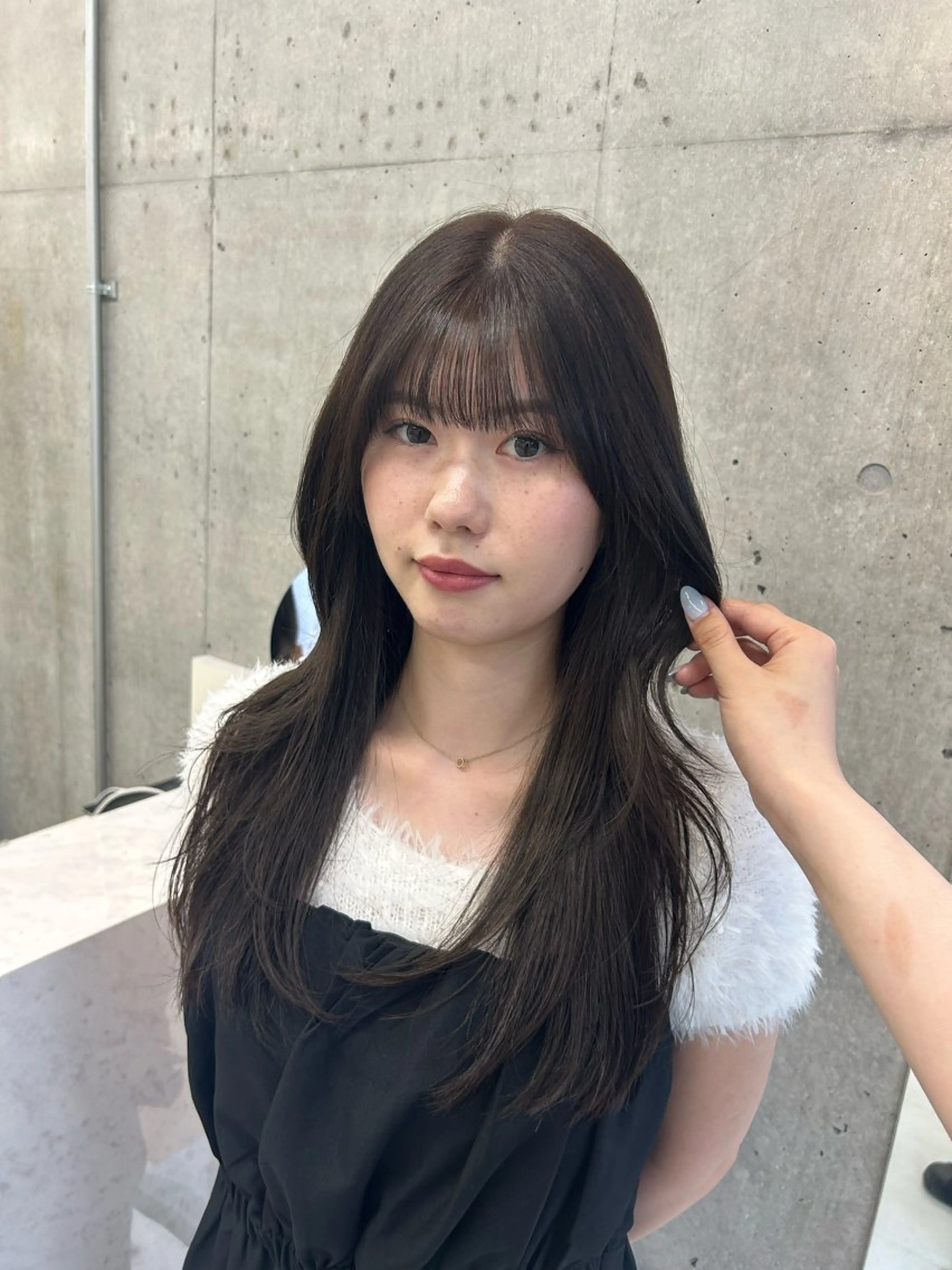 ロング ピンクラベンダー カット ヘアカラー トリートメント Lomalia Yuuka/42🩵のヘアスタイル