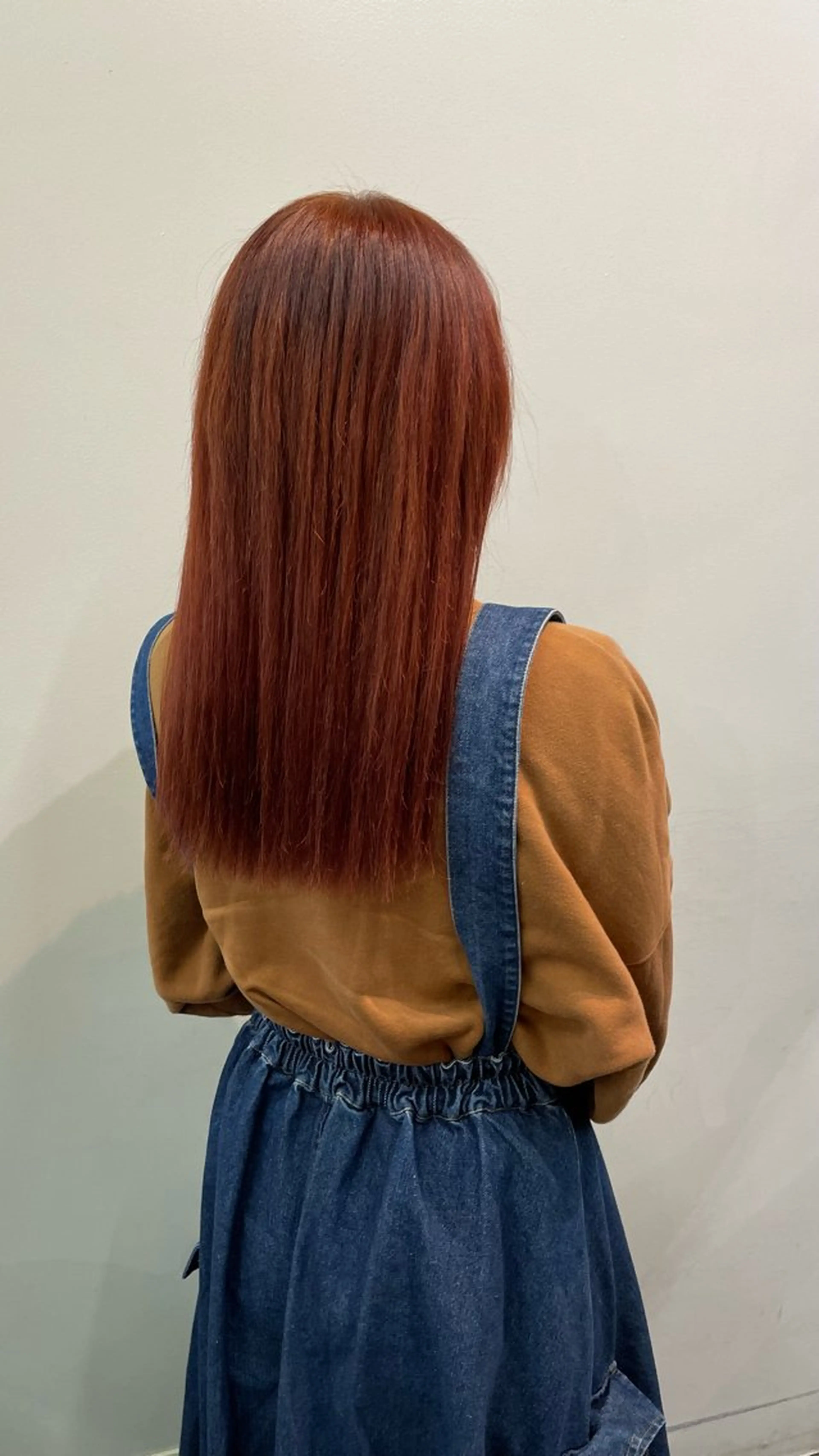 カラー ブリーチ オレンジ 都築 あんずのヘアスタイル