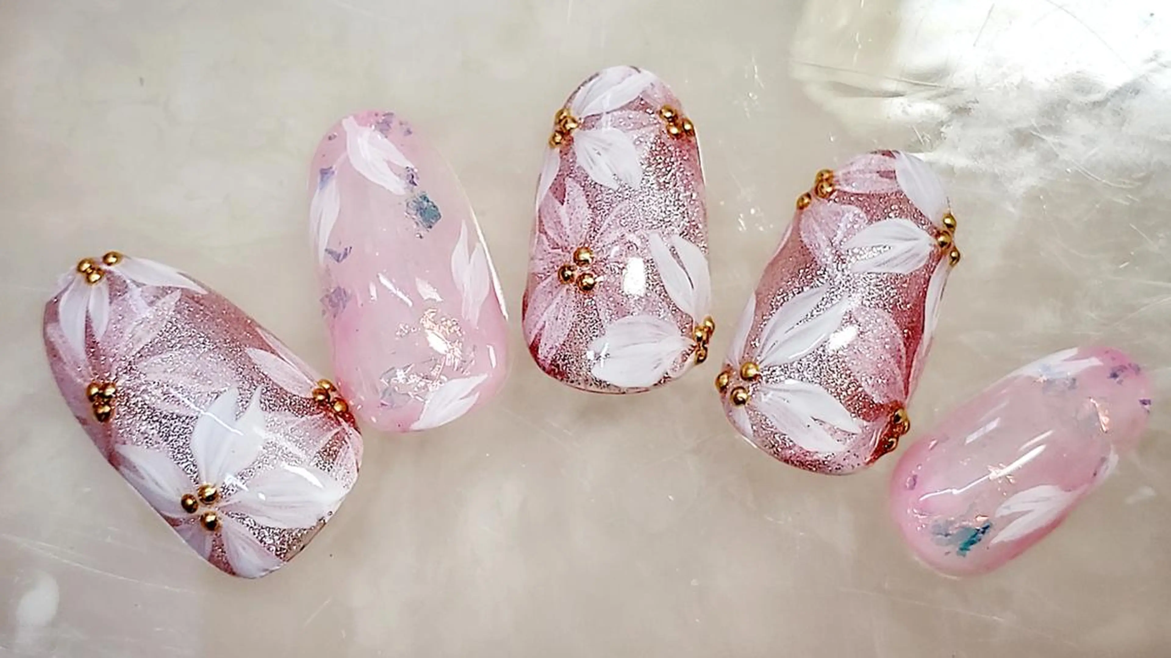 ネイル 春ネイル Kurara Sawadaのネイルデザイン