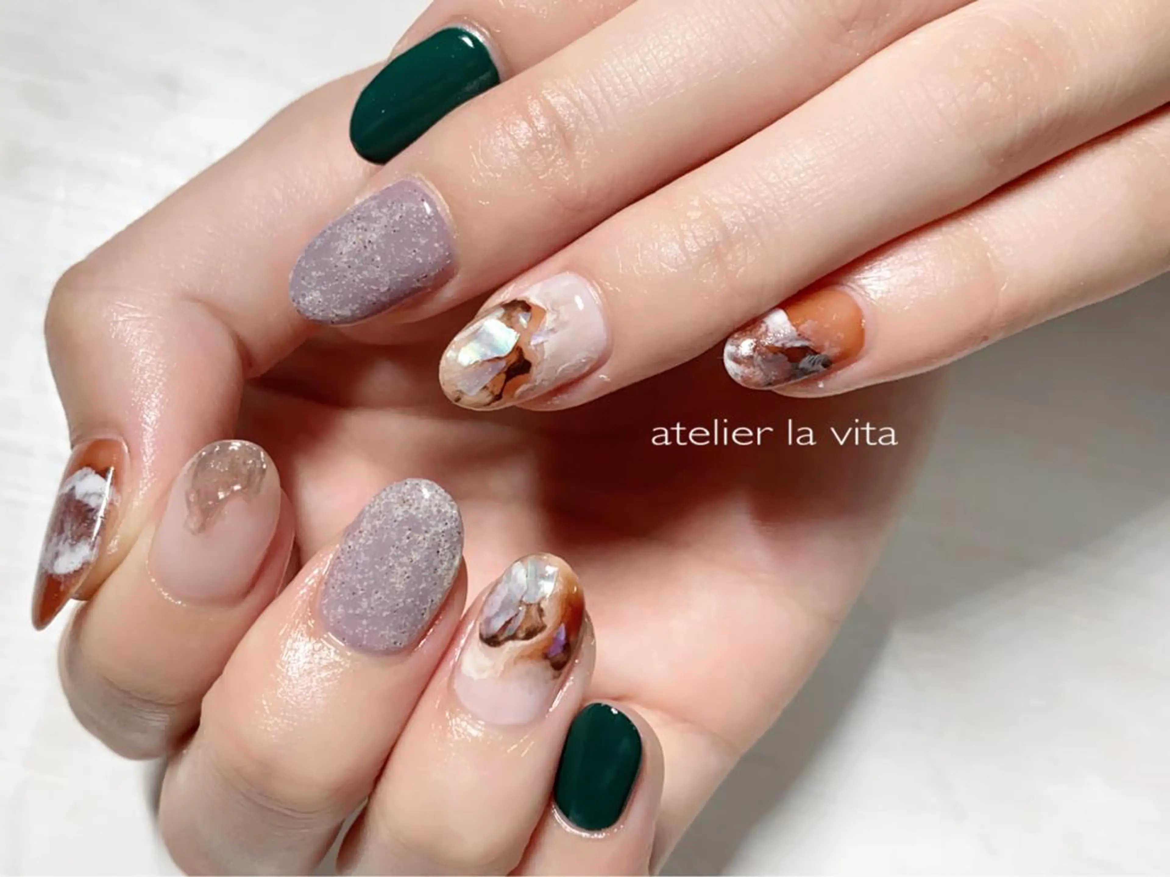 ネイル べっ甲ネイル クリアネイル 大理石ネイル(マーブル) ニュアンスネイル ハンドネイル atelier la vita所属・lavita. mimuraのネイルデザイン