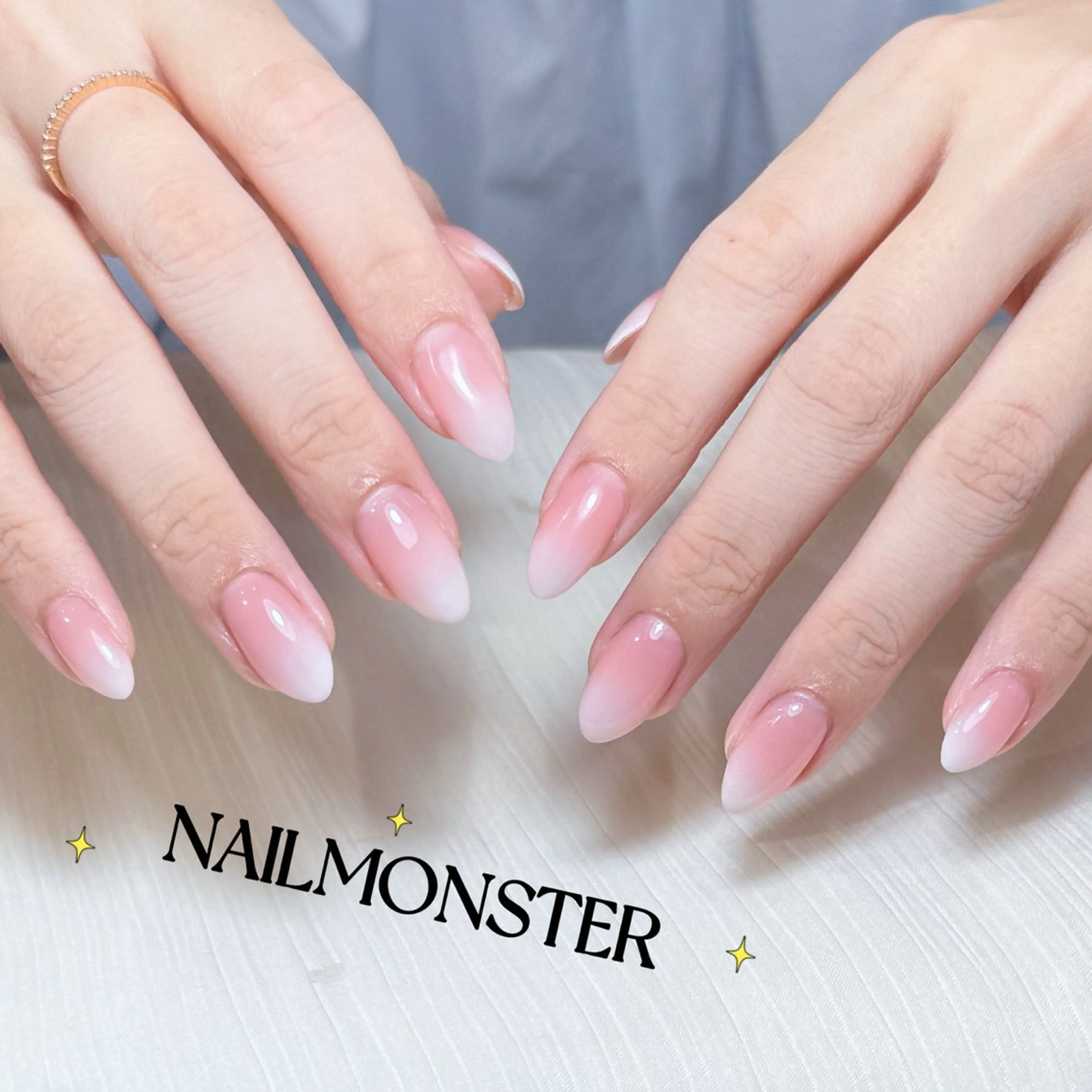 ❤️‍🔥🎀HAND🎀ベイビーブーマーオフィスネイル🎁ストーン10個ORパーツ2個プレゼント🎁の写真
