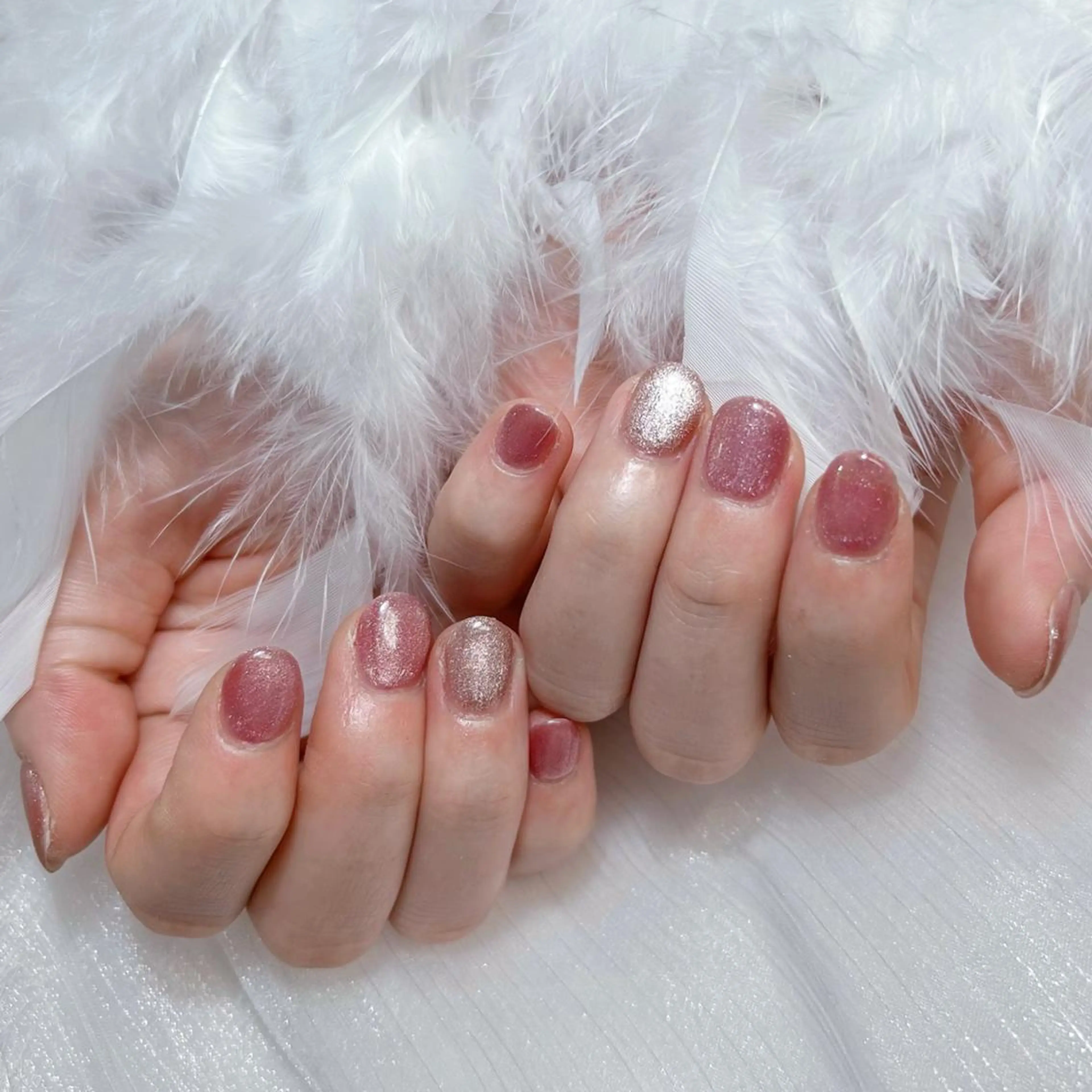 ネイル アートネイル オーロラネイル ガーリー キラキラネイル 韓国ネイル ハンドネイル nina 💅のネイルデザイン