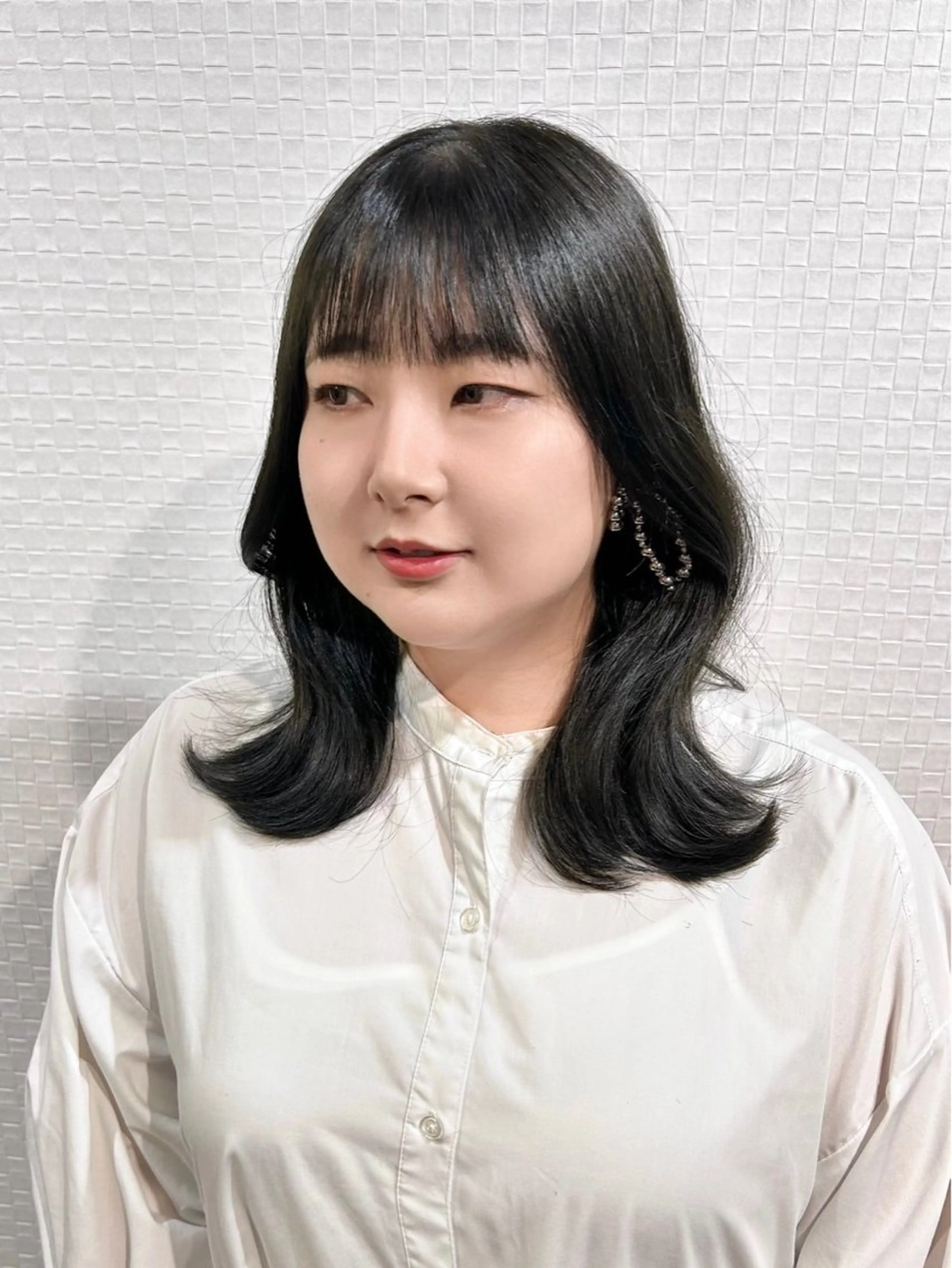 ミディアム カラー ネイビーカラー オリーブカラー As hair所属・🌟かかりつけ美容師 🌟アスカのヘアスタイル