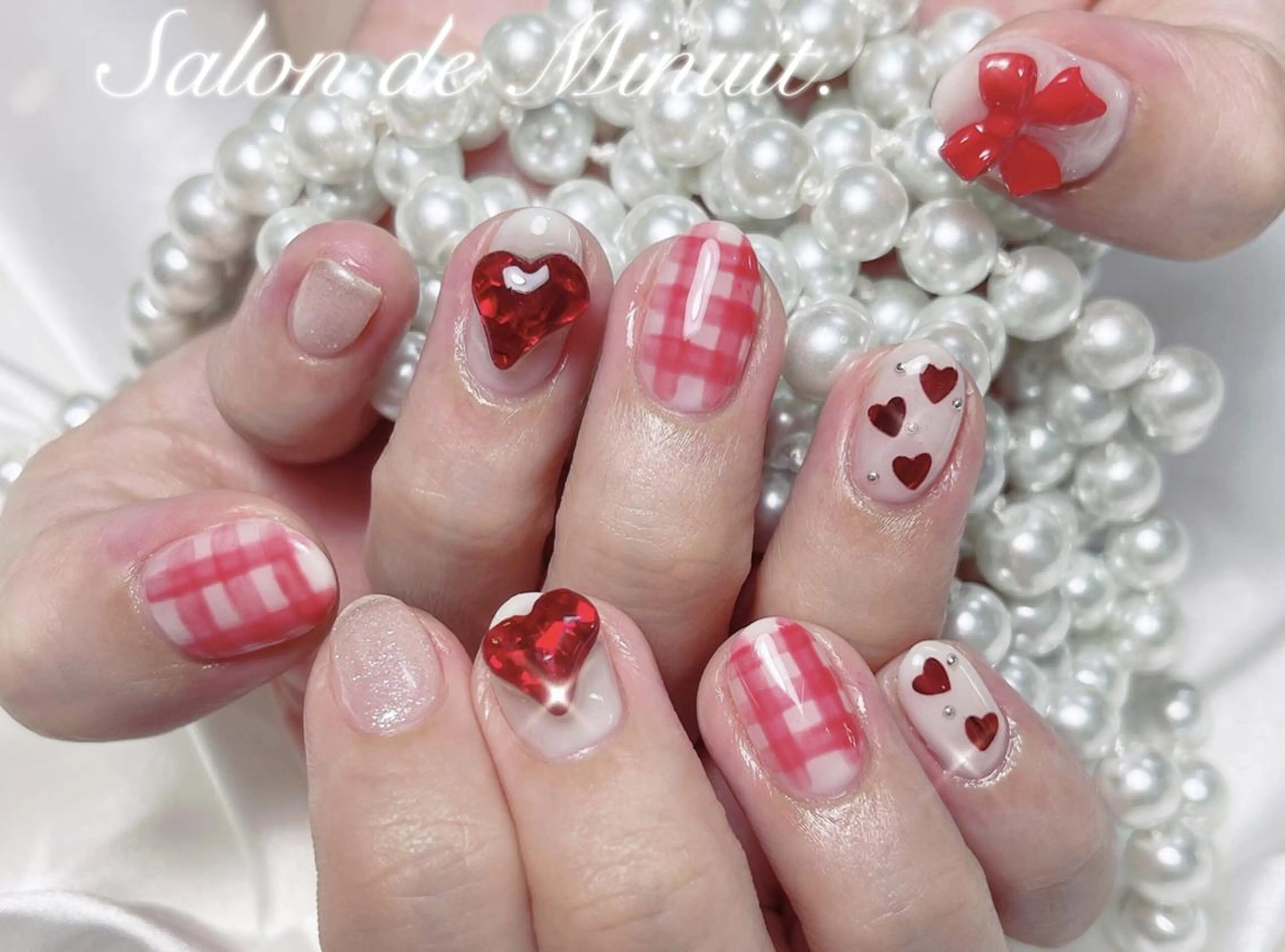 ネイル Alice 🪞のネイルデザイン