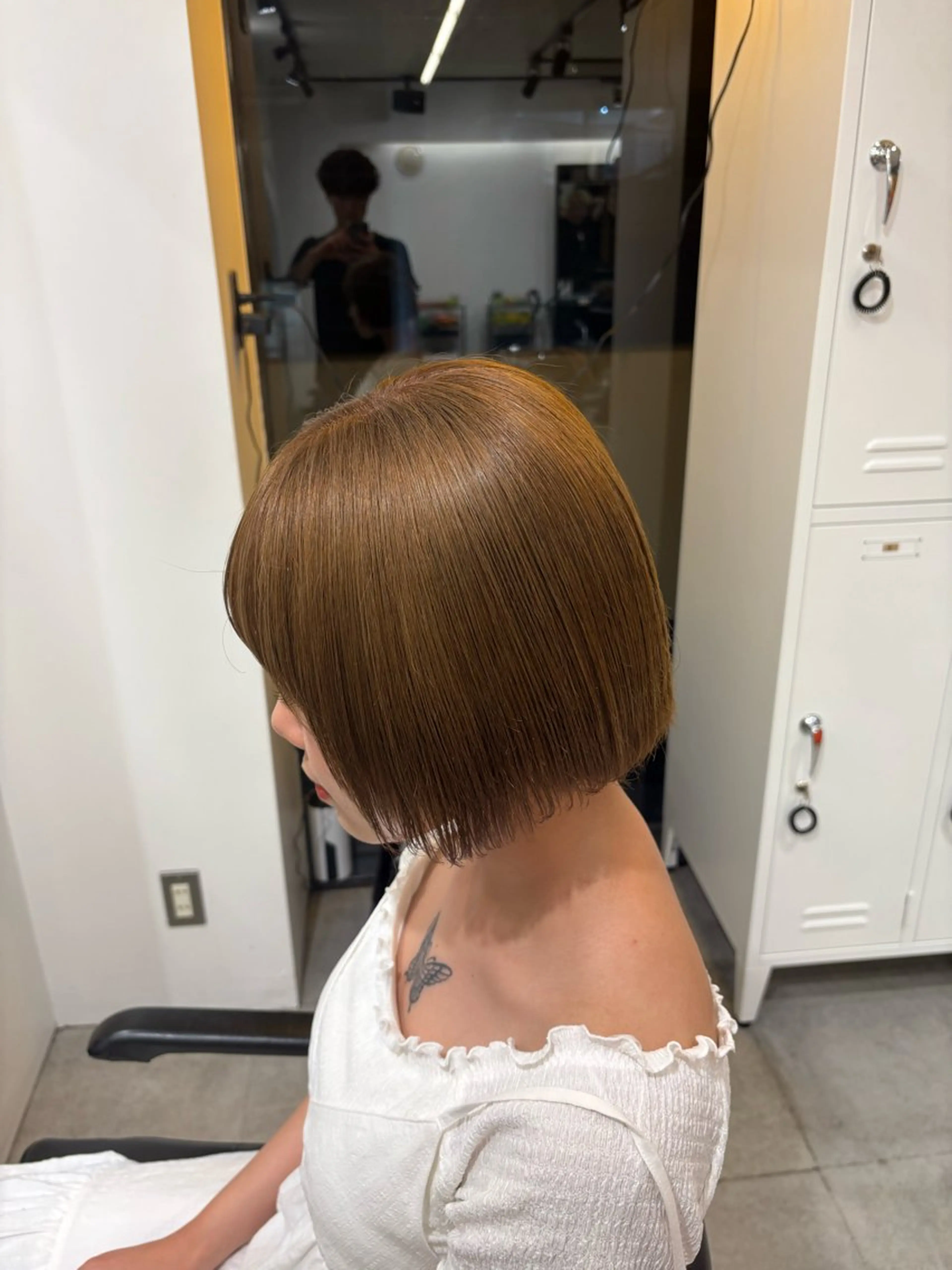 ショート カラー is by fifth所属・fifth 清水睦月のヘアスタイル