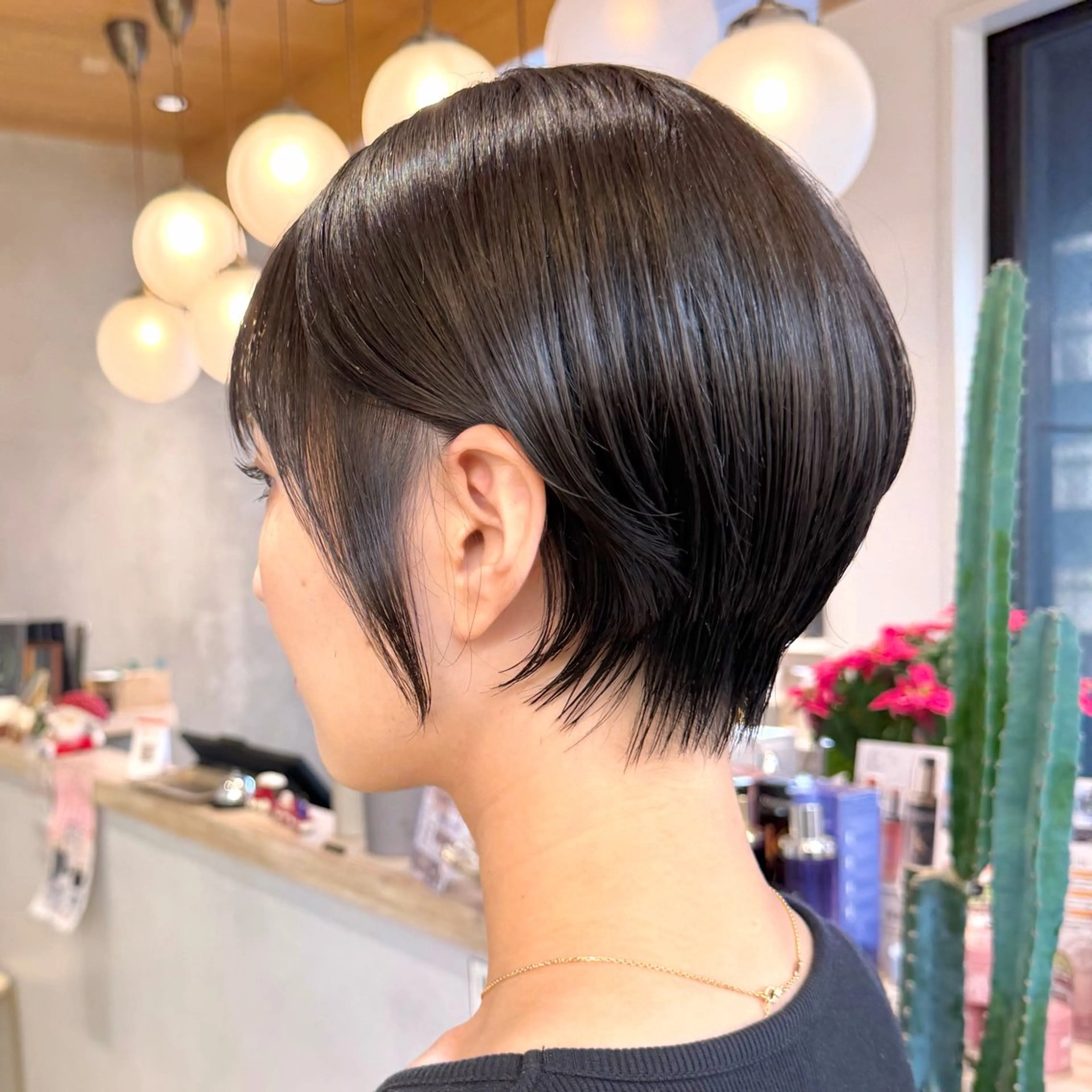 ショート カラー ショートヘア カット ヘアカラー トリートメント 縮毛矯正/髪質改善 ショートボブ/ともきのヘアスタイル