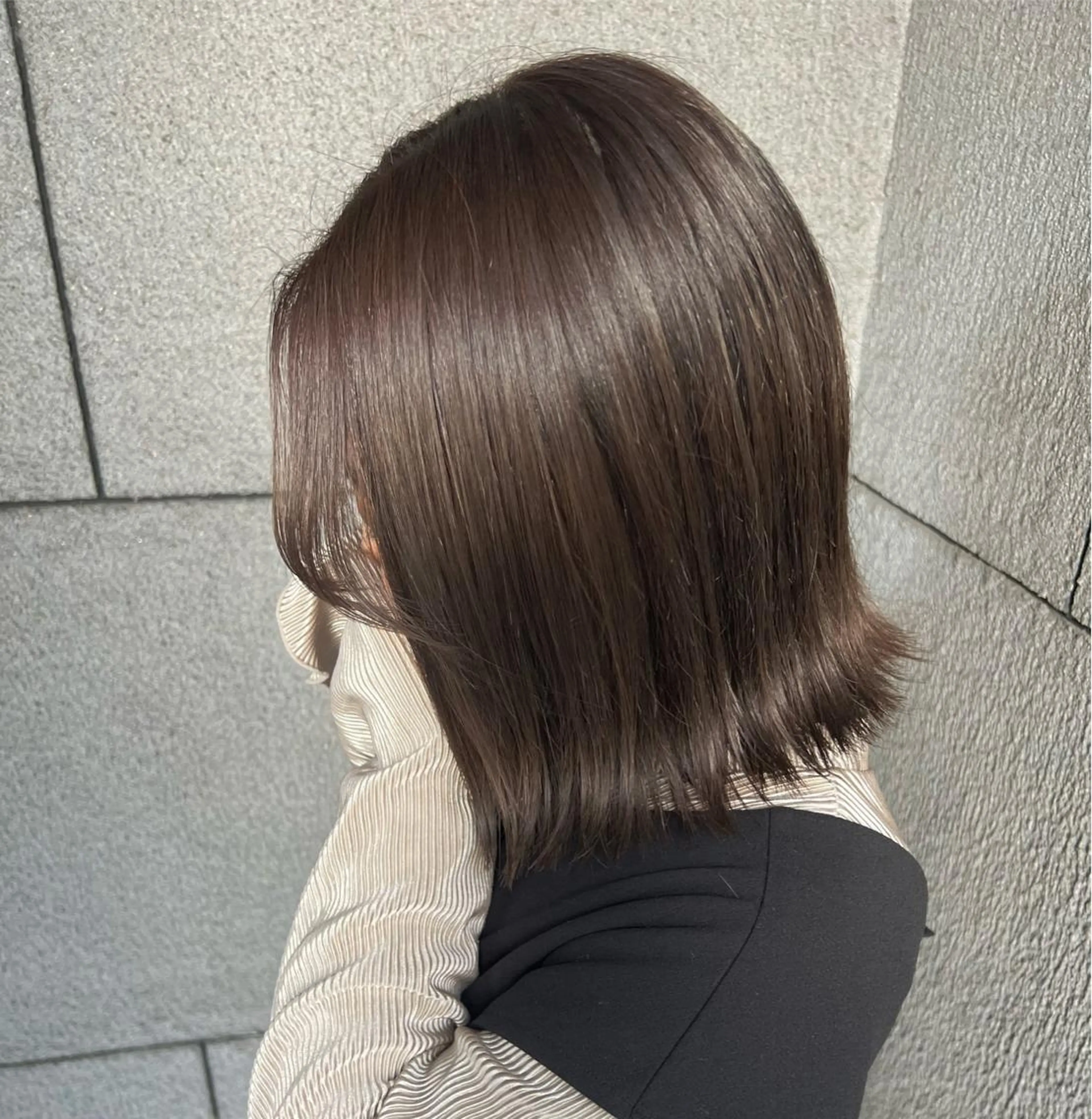 ショート カラー ボブ 外ハネヘア カット ヘアカラー Okano Mahoのヘアスタイル