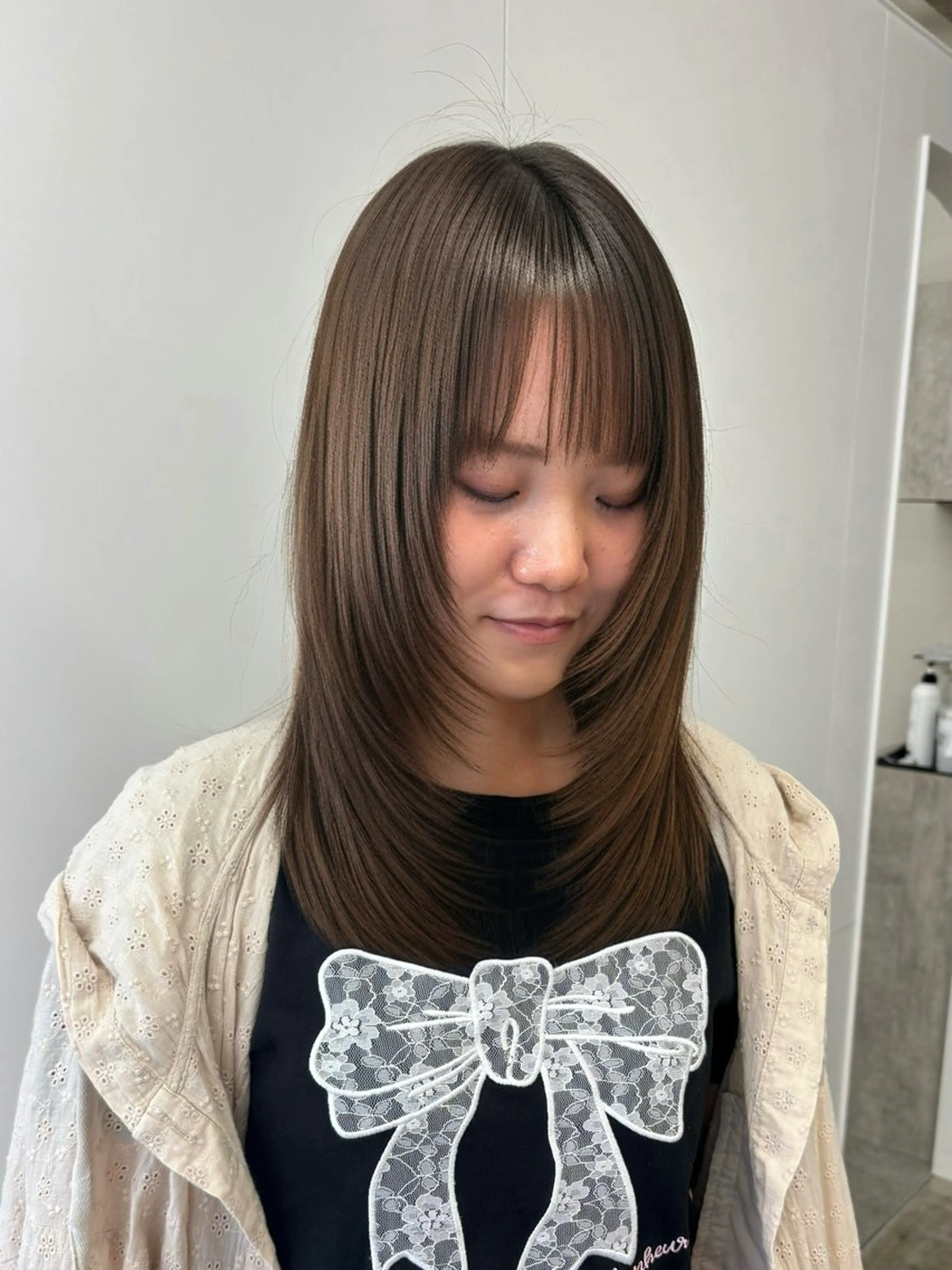 ミディアム ハッシュカット レイヤーカット makoto⌇レイヤ ー⌇艶カラー🍒‎のヘアスタイル