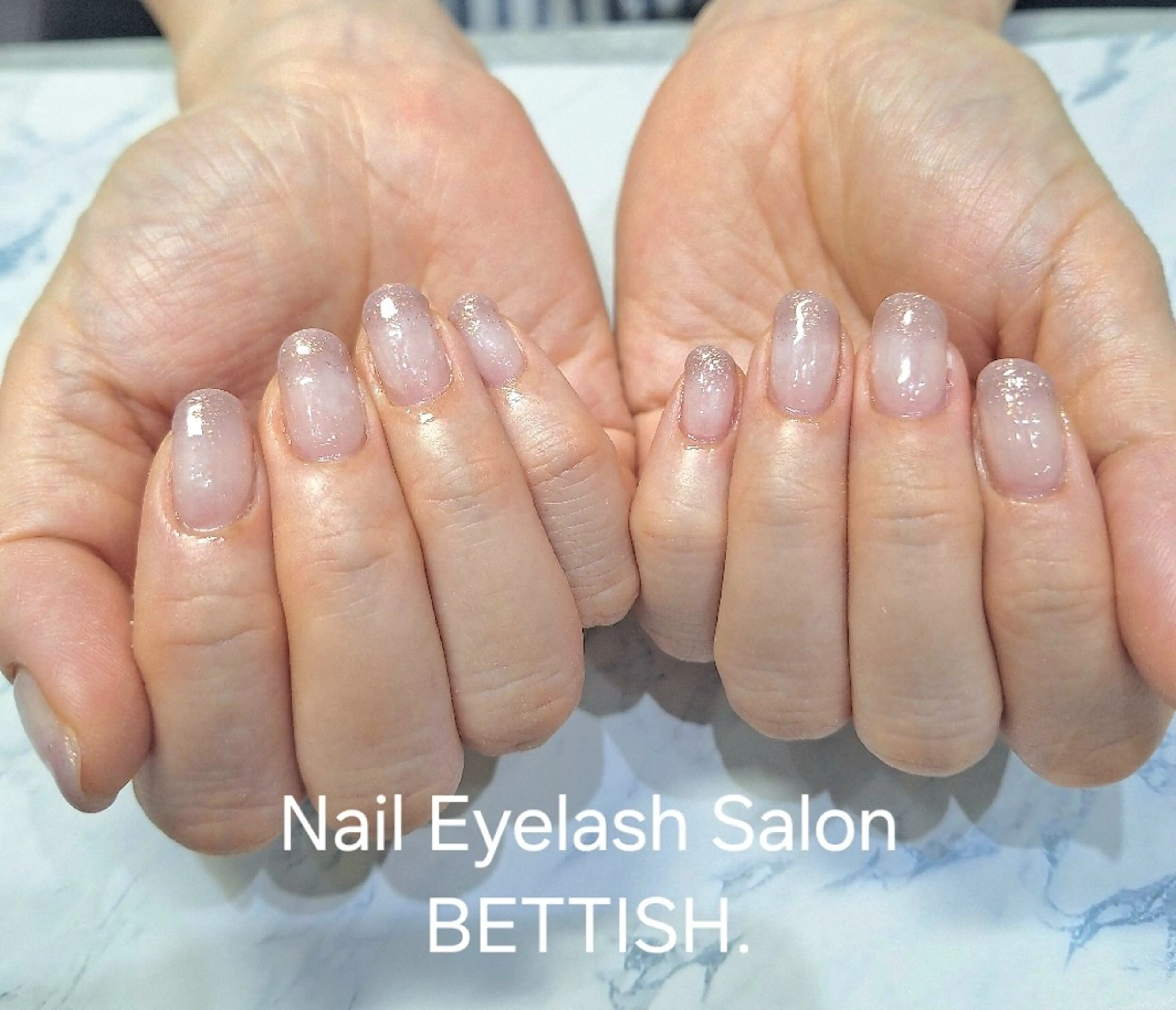 ネイル グラデーション ハンドネイル BETTISH　 　AIRIのネイルデザイン
