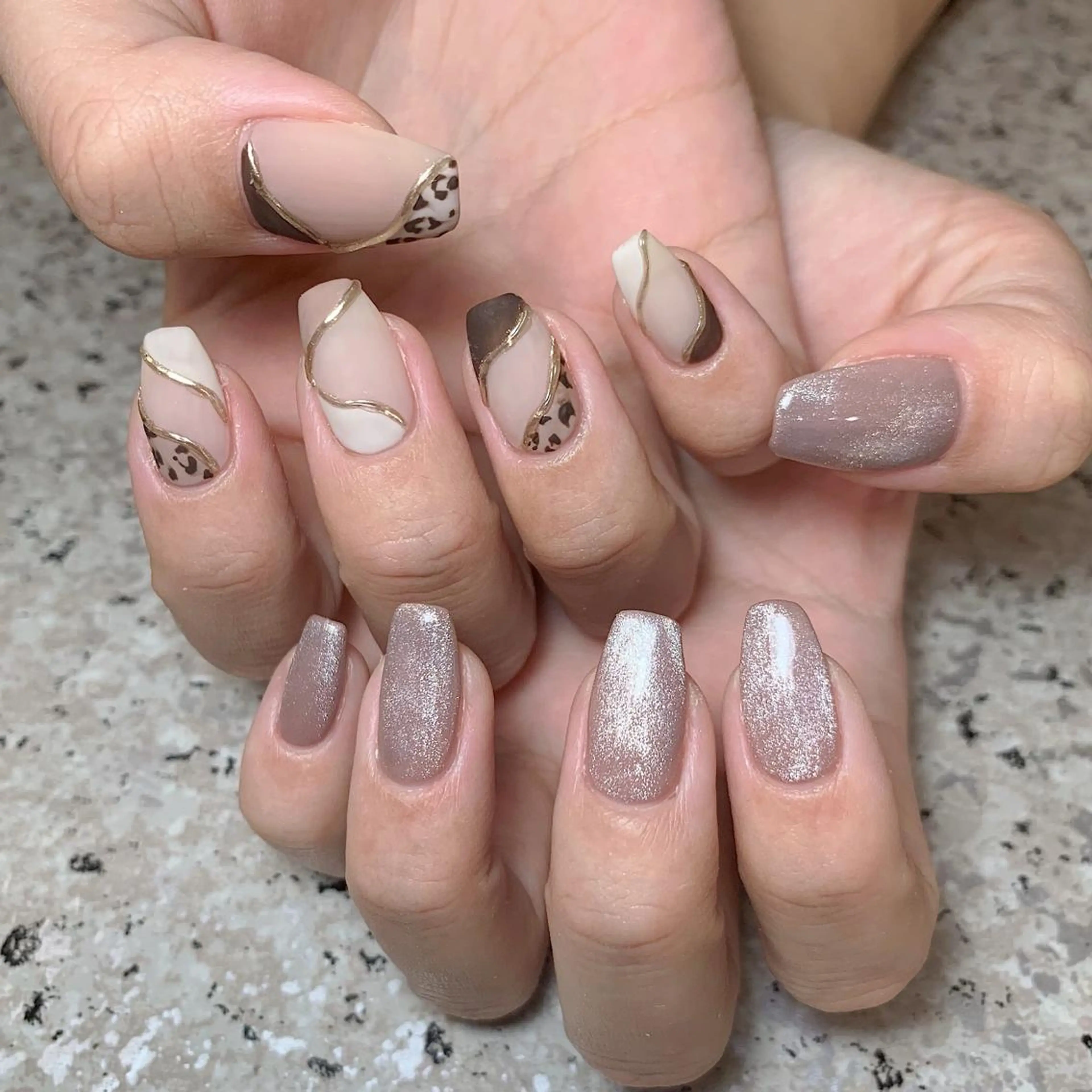 ネイル アニマル柄 nailsalon maluriのネイルデザイン