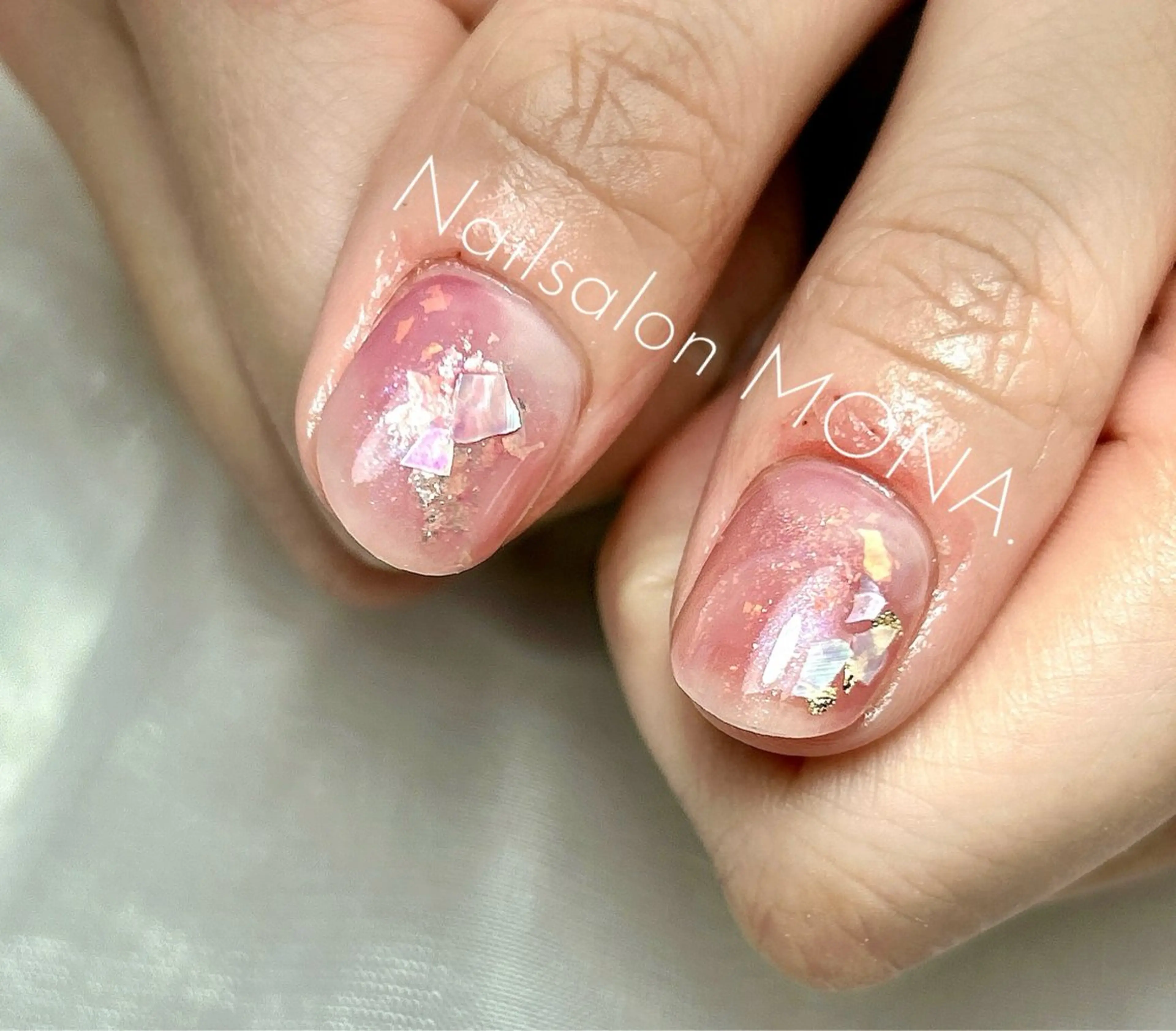 ネイル ニュアンスネイル ピンク ホワイト Nailsalon MONA.のネイルデザイン