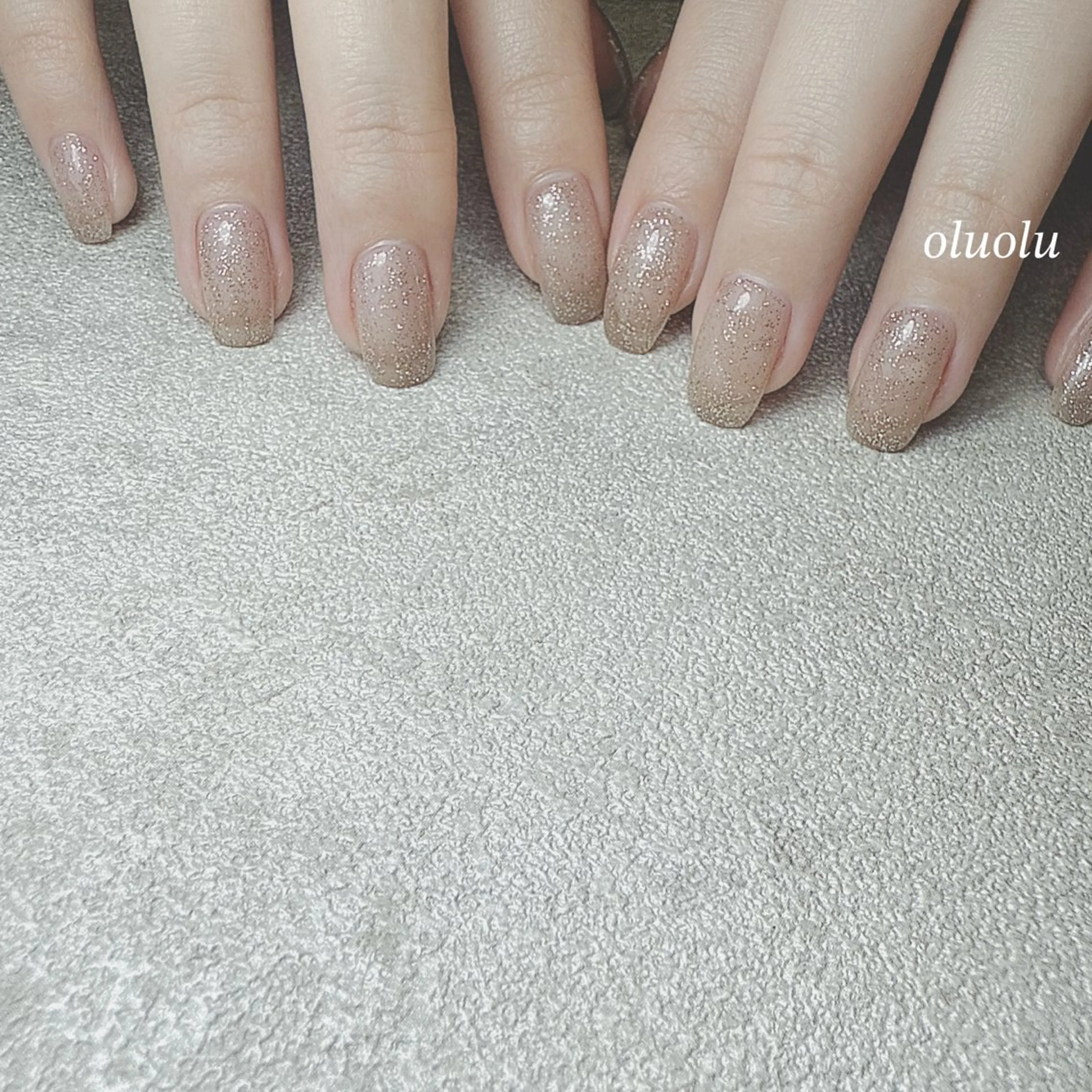 ネイル アートネイル フラッシュネイル フットネイル キラキラネイル ラメ(グリッター) ハンドネイル 大村 紬華のネイルデザイン