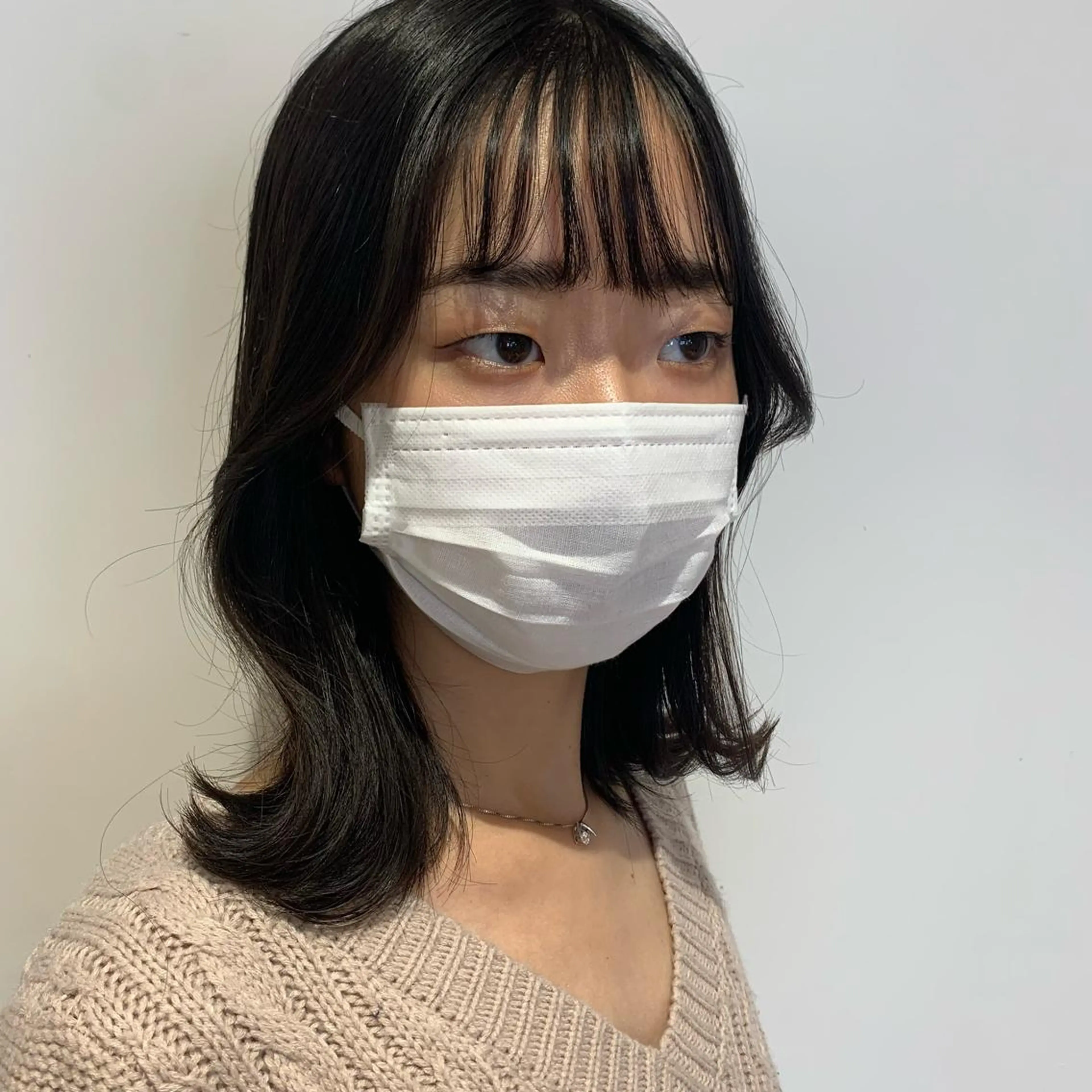 ミディアム くびれヘア 韓国風ヘア 小顔カット カット 🍏脊古夏月🍏 /韓国ヘア&アイ🍏の眉毛・アイブロウイメージ