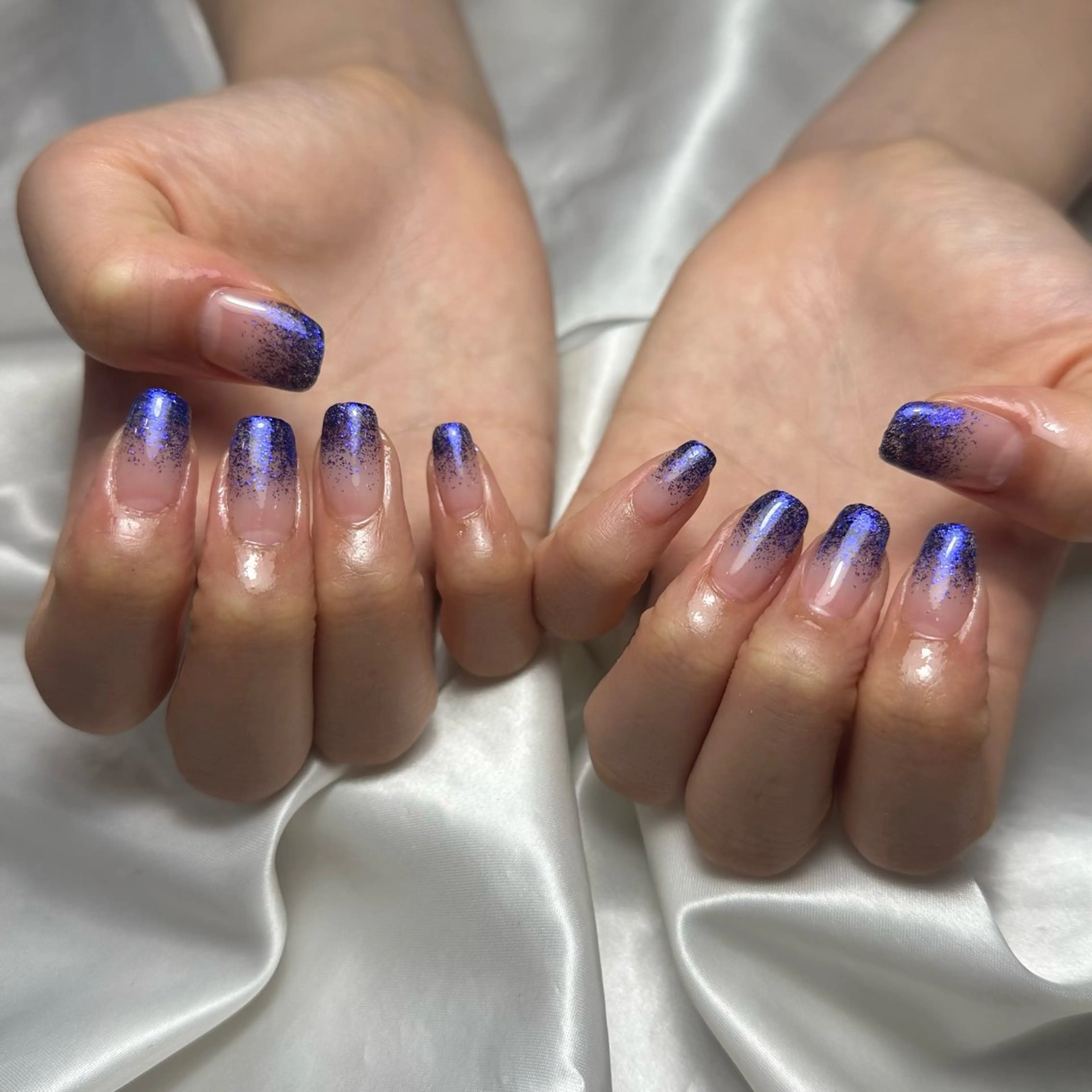 ネイル ブルー キラキラネイル ラメ(グリッター) ラメグラデーション Ray nail natsu🎀のネイルデザイン