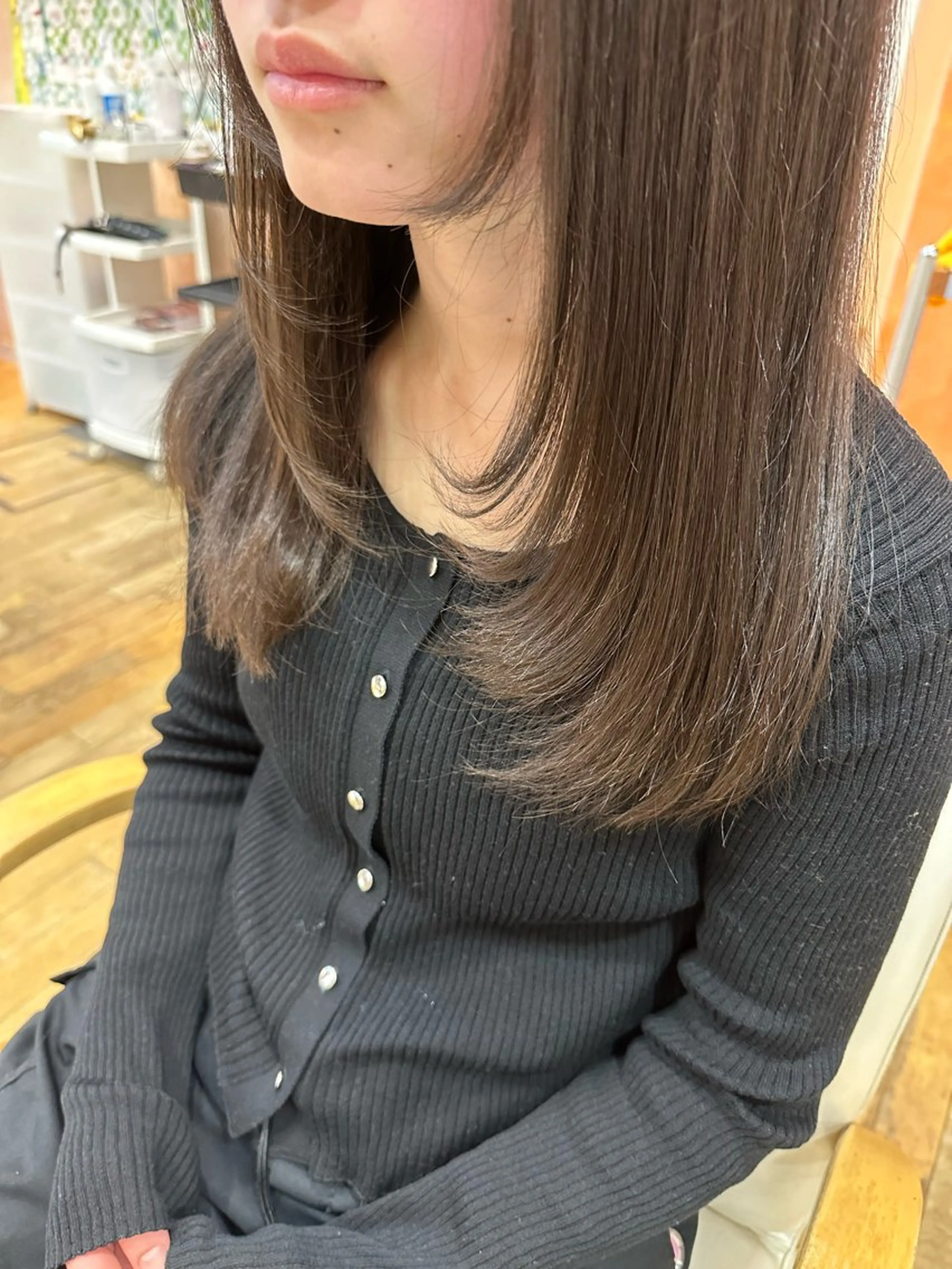 セミロング 顔周りカット レイヤーカット カット 山本 瑠華のヘアスタイル