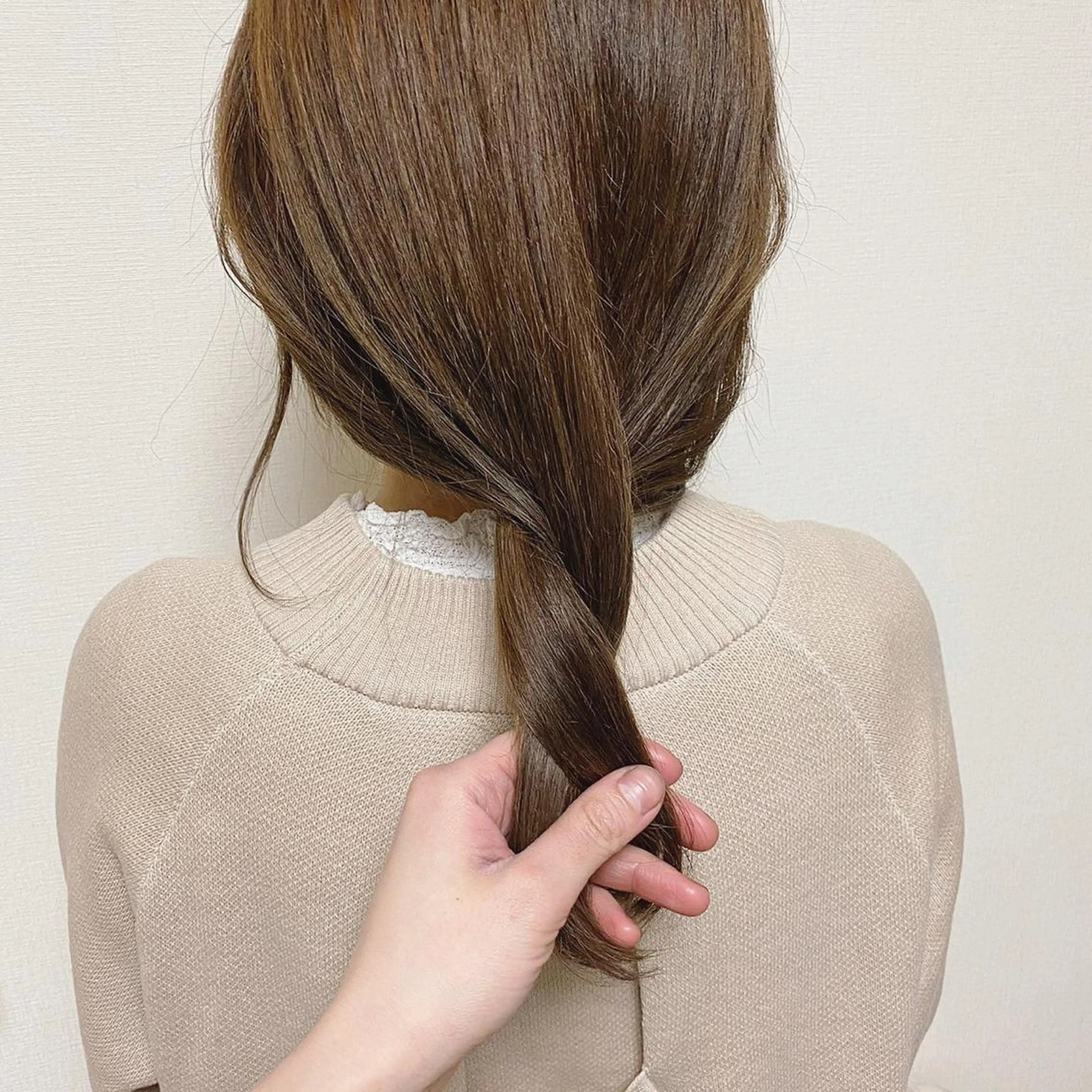 ミディアム カラー ブリーチなしで透け感 暖色カラーボブaoiのヘアスタイル