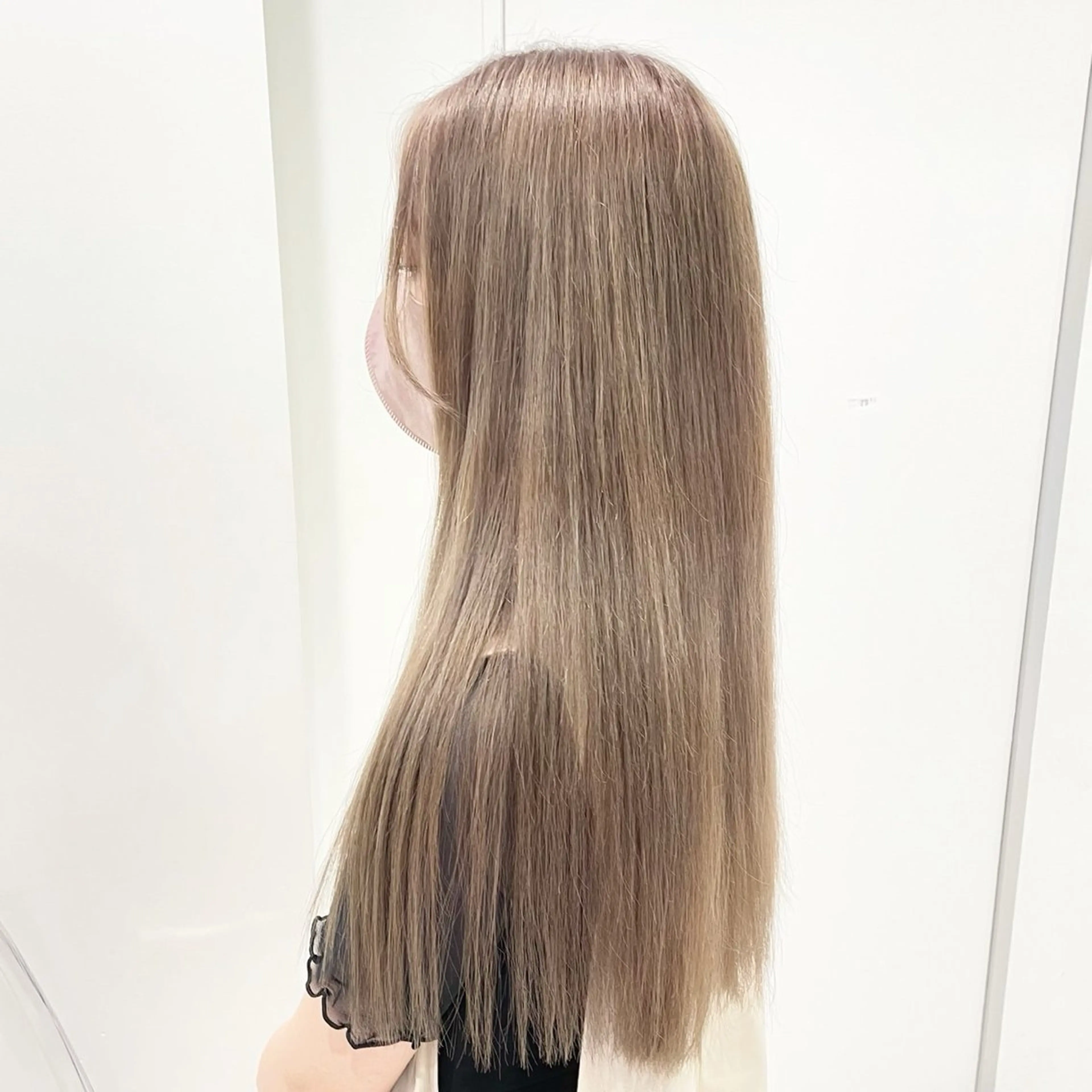 ロング カラー グレージュ ミルクティーグレージュ ヘアカラー 💖トレンド秋冬 カラー💖FUTAのヘアスタイル