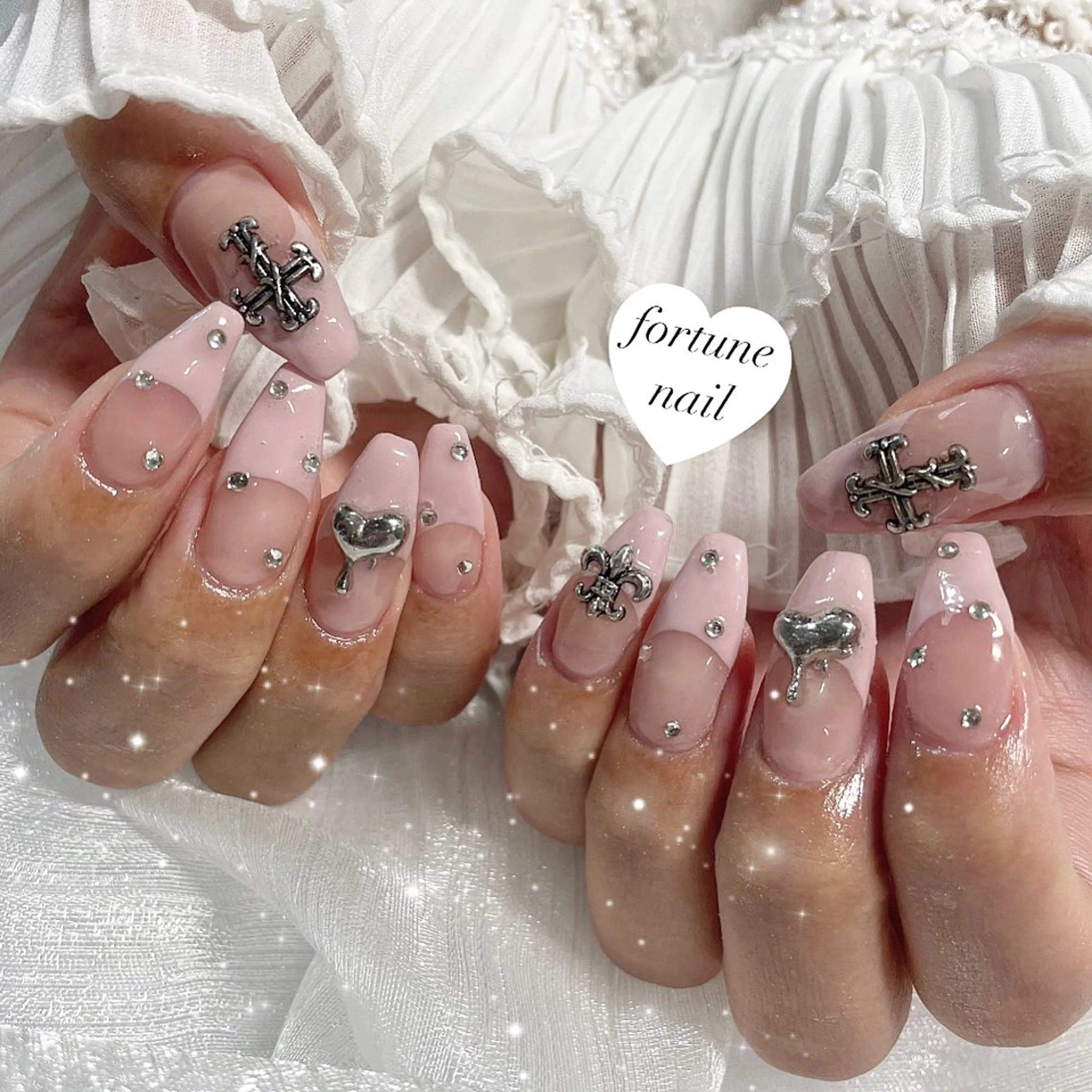 ネイル フレンチネイル ハンドネイル 💎saori 💎のネイルデザイン