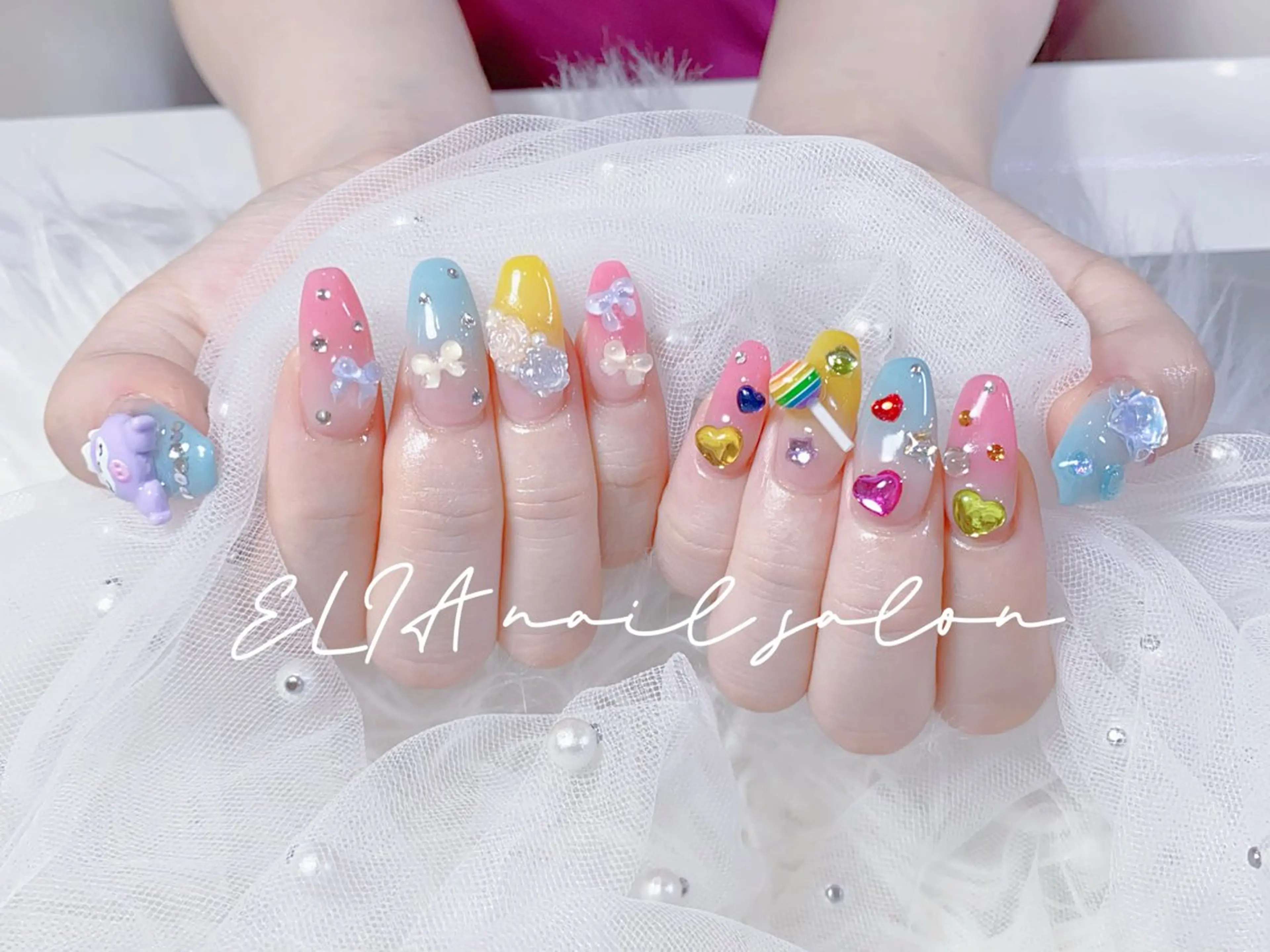 ネイル チークネイル 長さ出し グラデーション ラメ(グリッター) ラメグラデーション ハンドネイル ELIA【エリア】 nailsalonのネイルデザイン