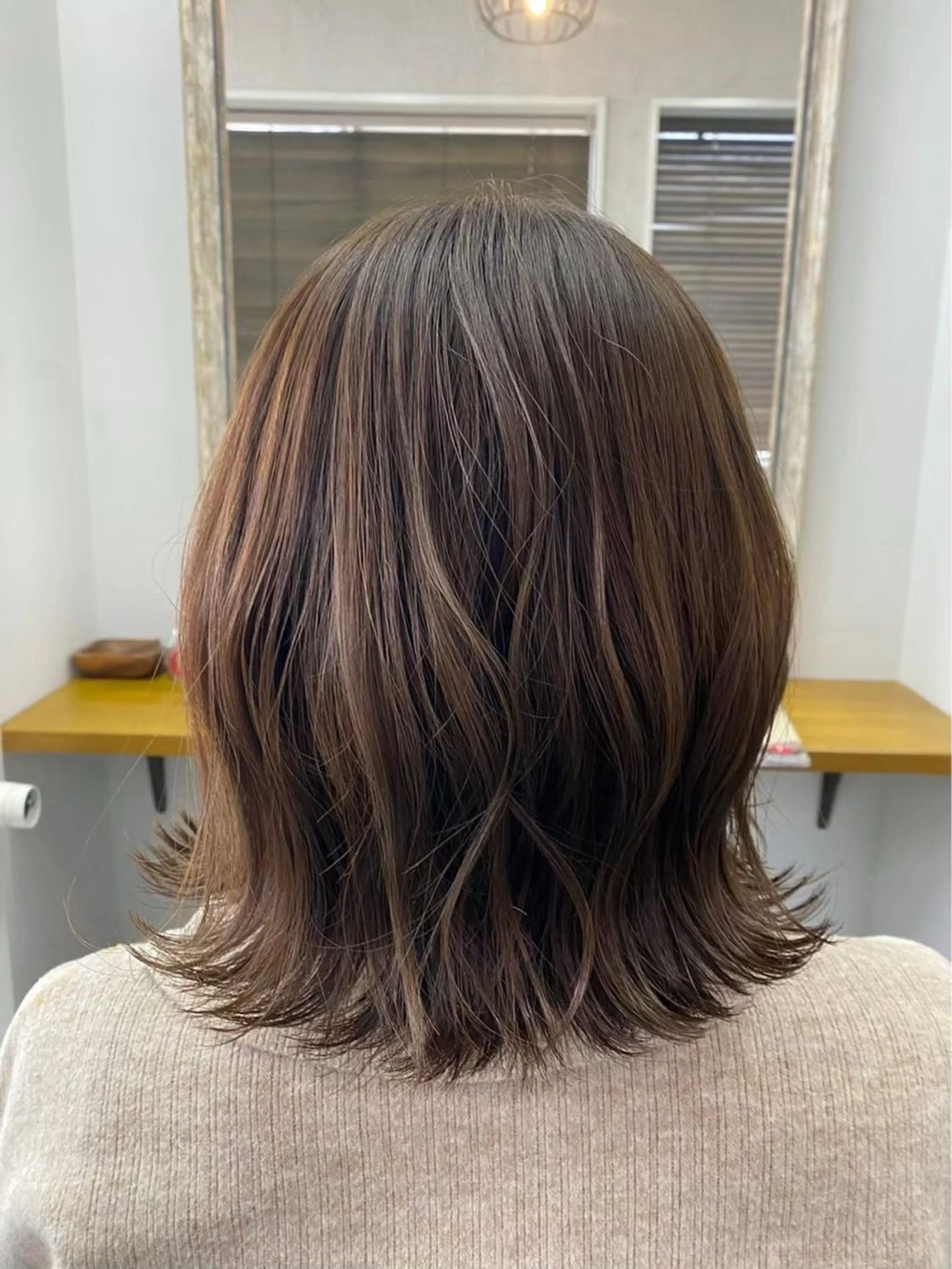 ミディアム かなざわ みかのヘアスタイル