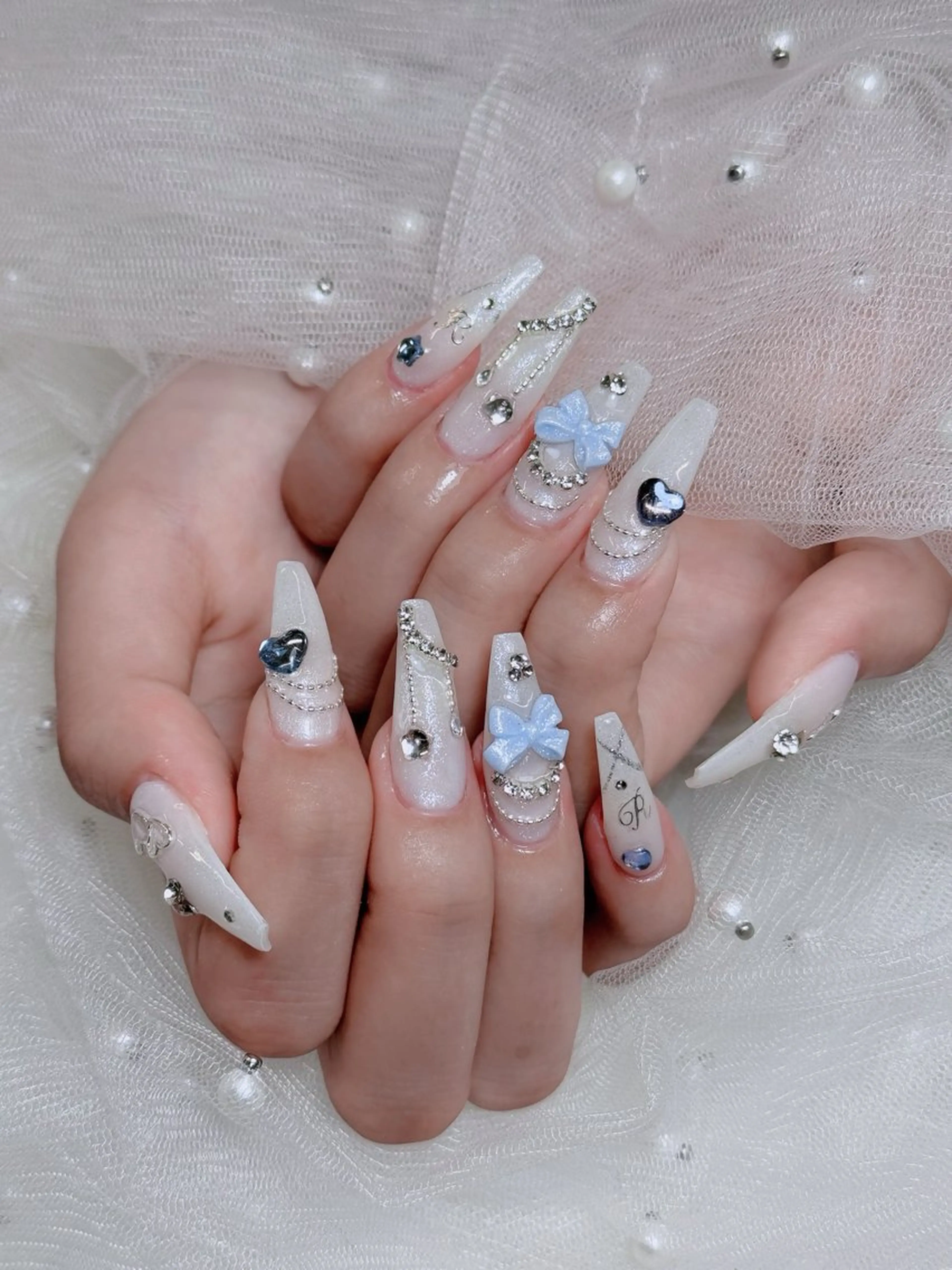 ネイル オーロラネイル チークネイル フットネイル フレンチネイル ハロウィン ハンドネイル Lumi Nail 新大久保3‘のネイルデザイン