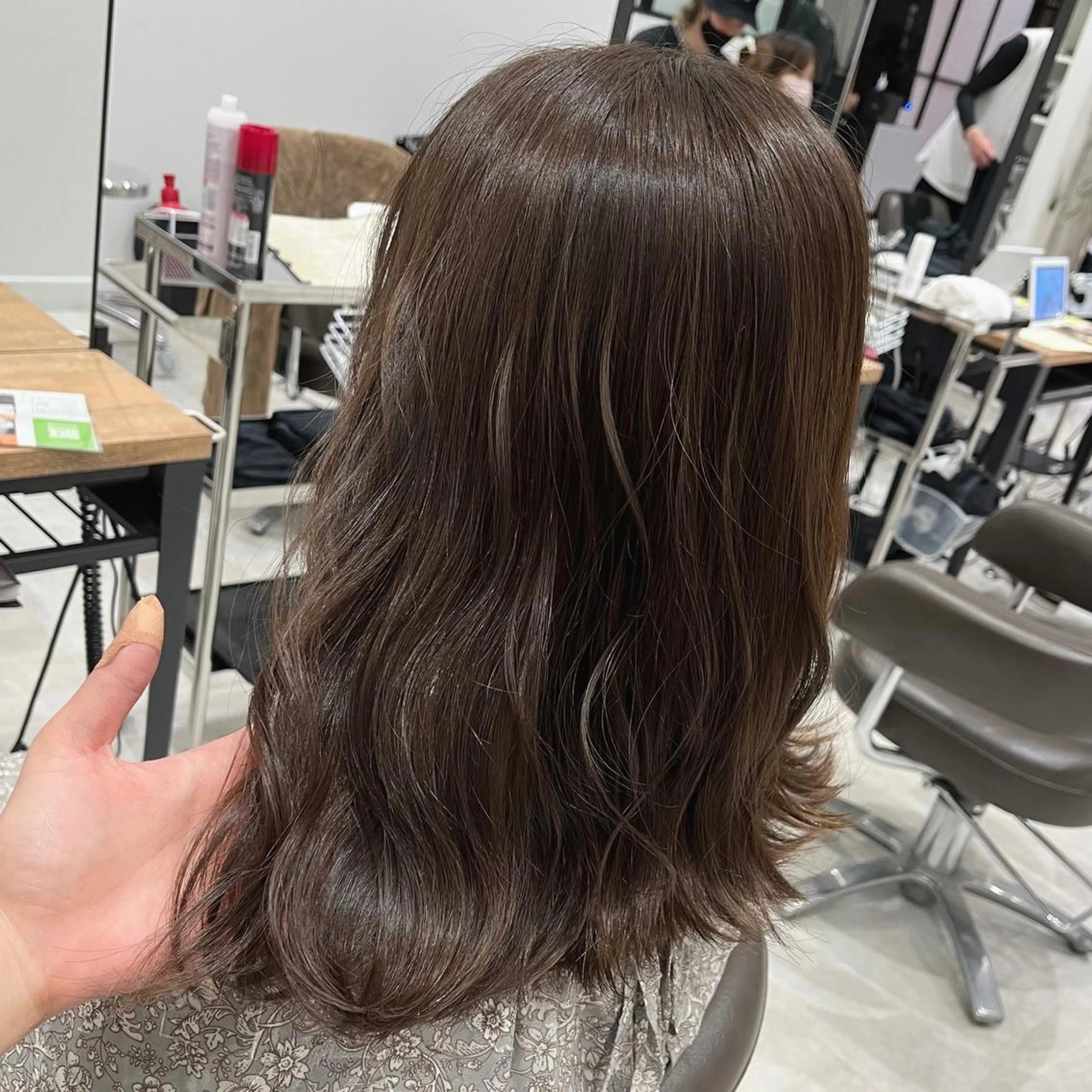ミディアム カラー ブラウンカラー ショコラブラウン オレンジ lien ヒジリのヘアスタイル