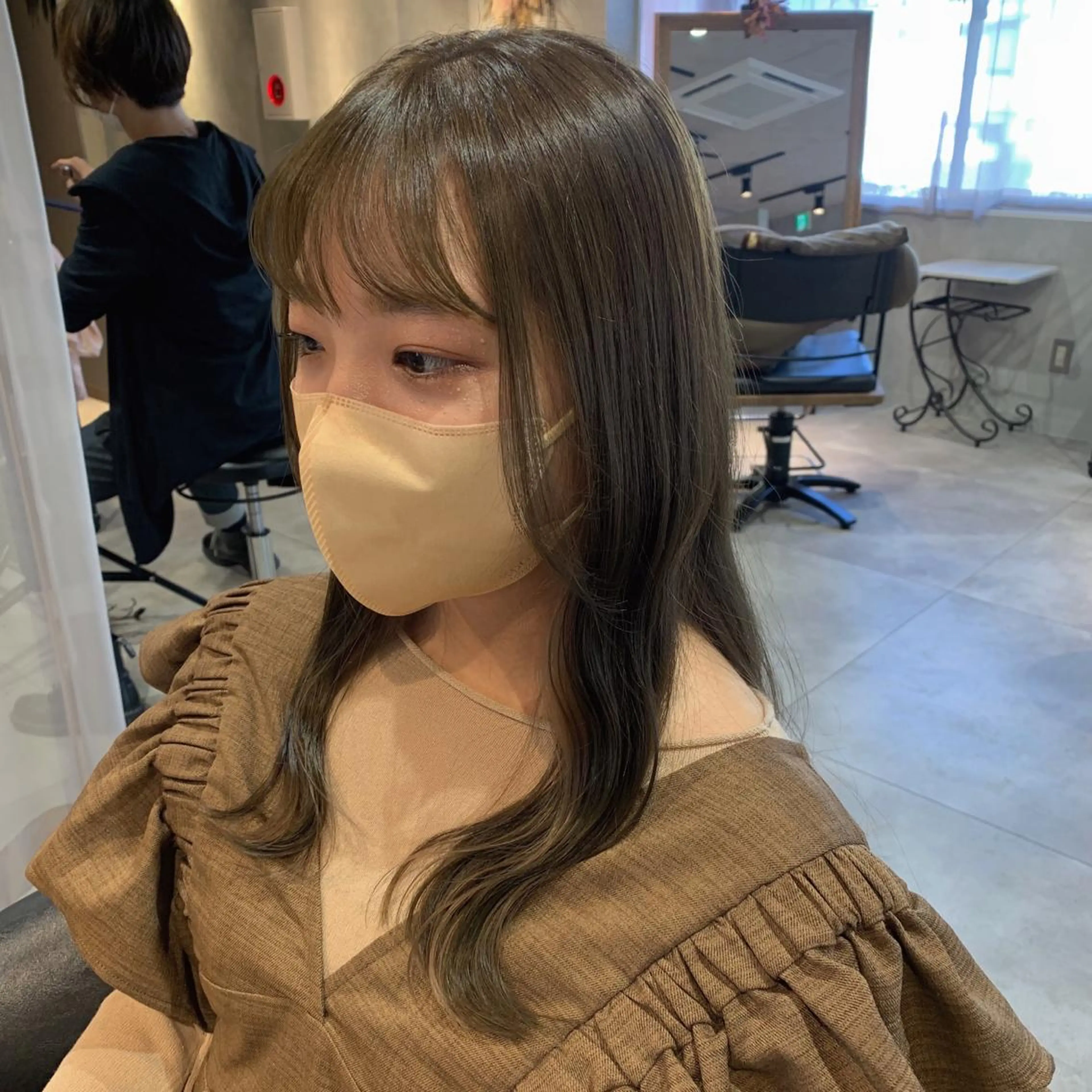 ロング カラー ベージュカラー オリーブベージュ SALOWIN京都河原町suite店所属・うる艶カラー／ 髪質改善／arisaのヘアスタイル