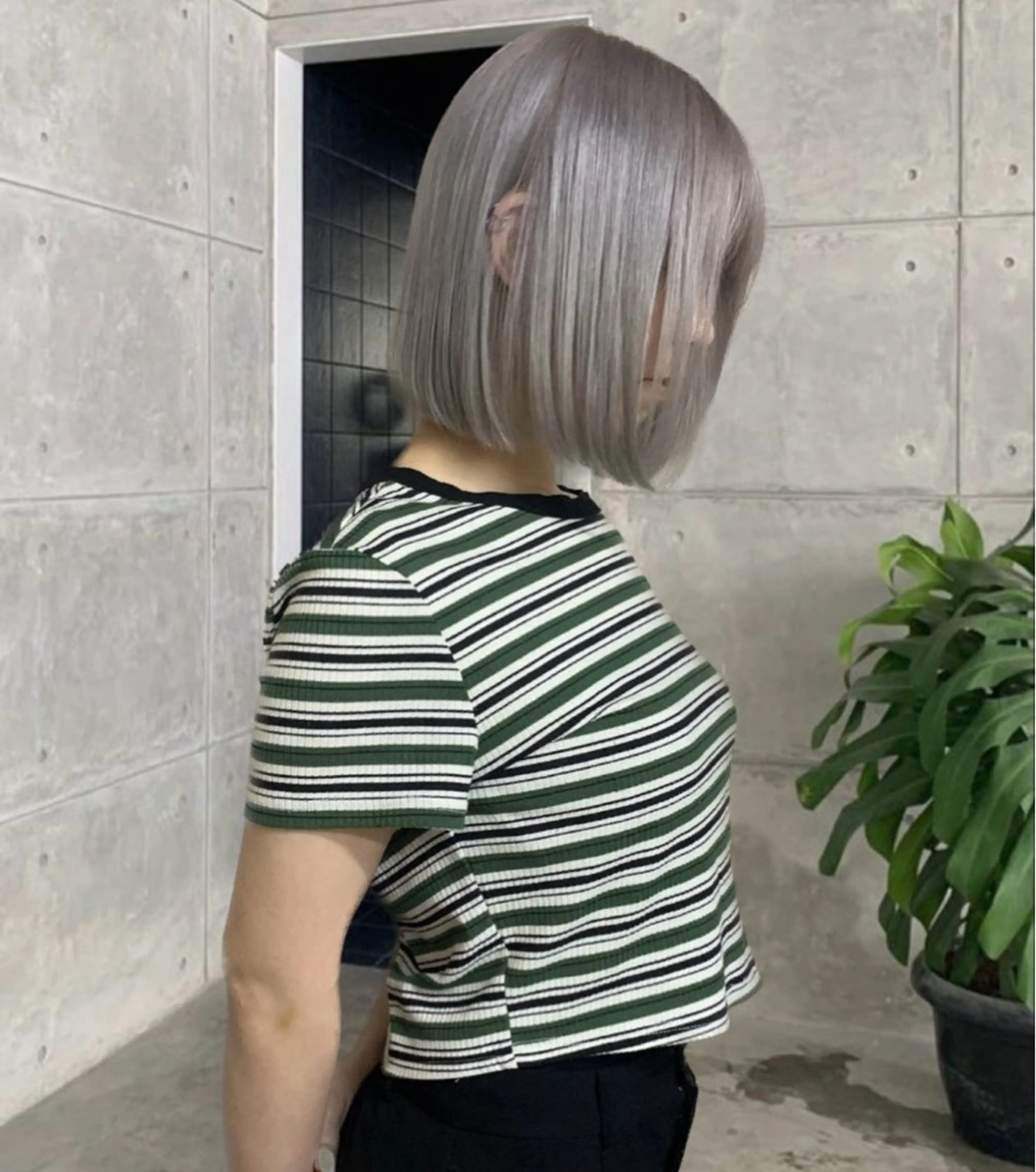 ショート カラー シルバー ヘアカラー トリートメント funo. /透明感カラーのヘアスタイル