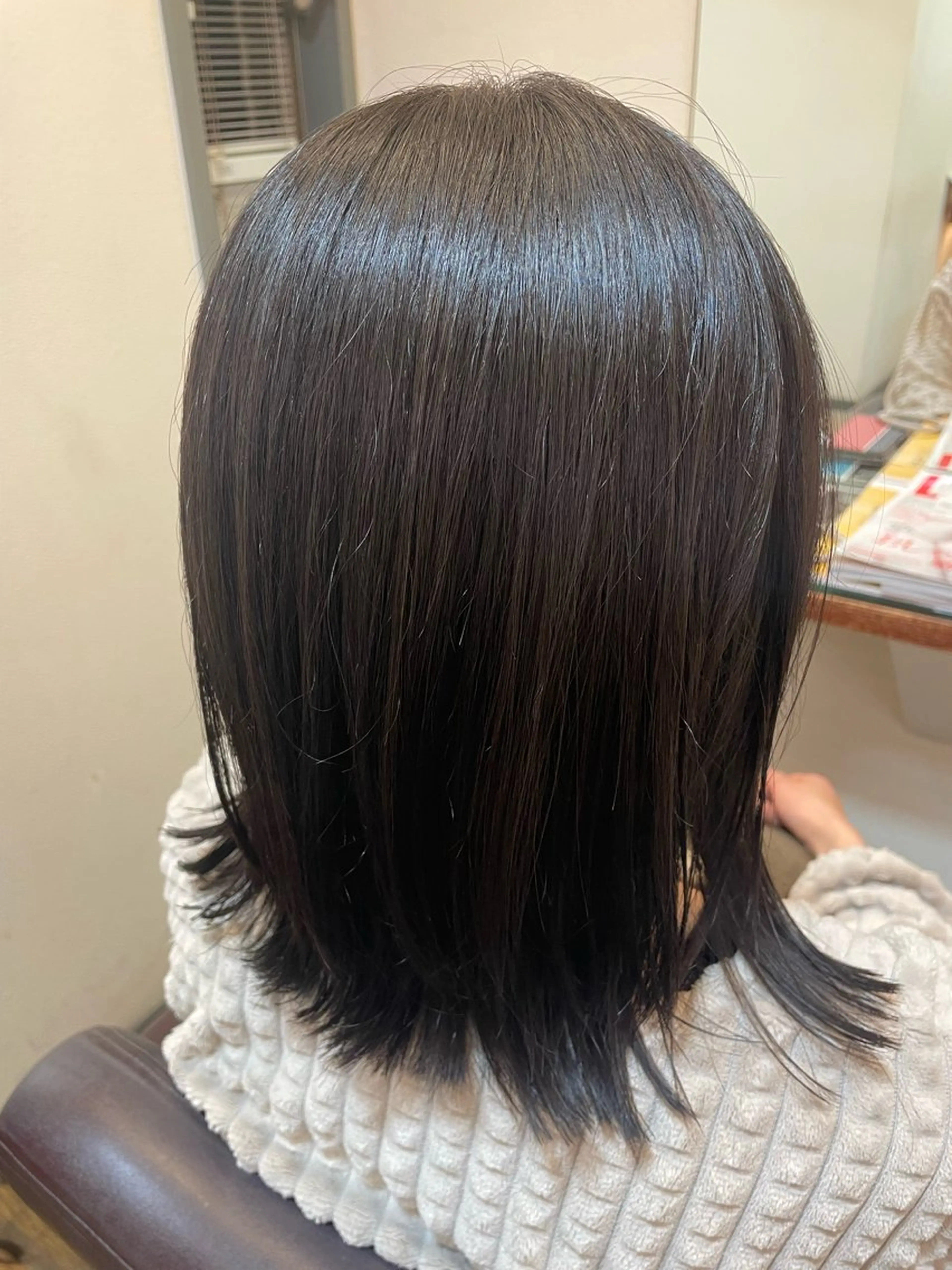ミディアム 平 真亜里のヘアスタイル