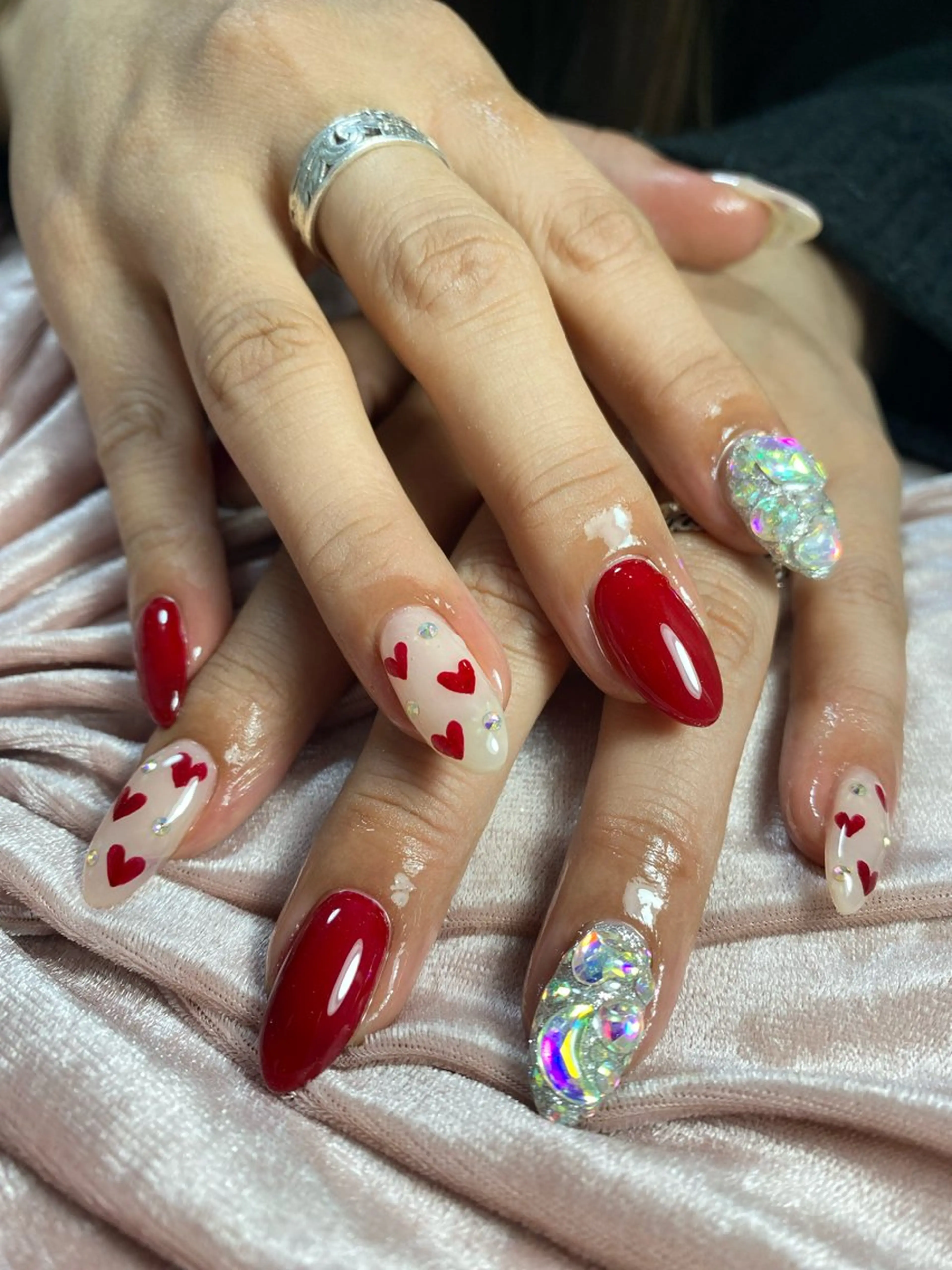 ネイル ハート 赤色 ストーンネイル Esthetic Will所属・will 有希のネイルデザイン