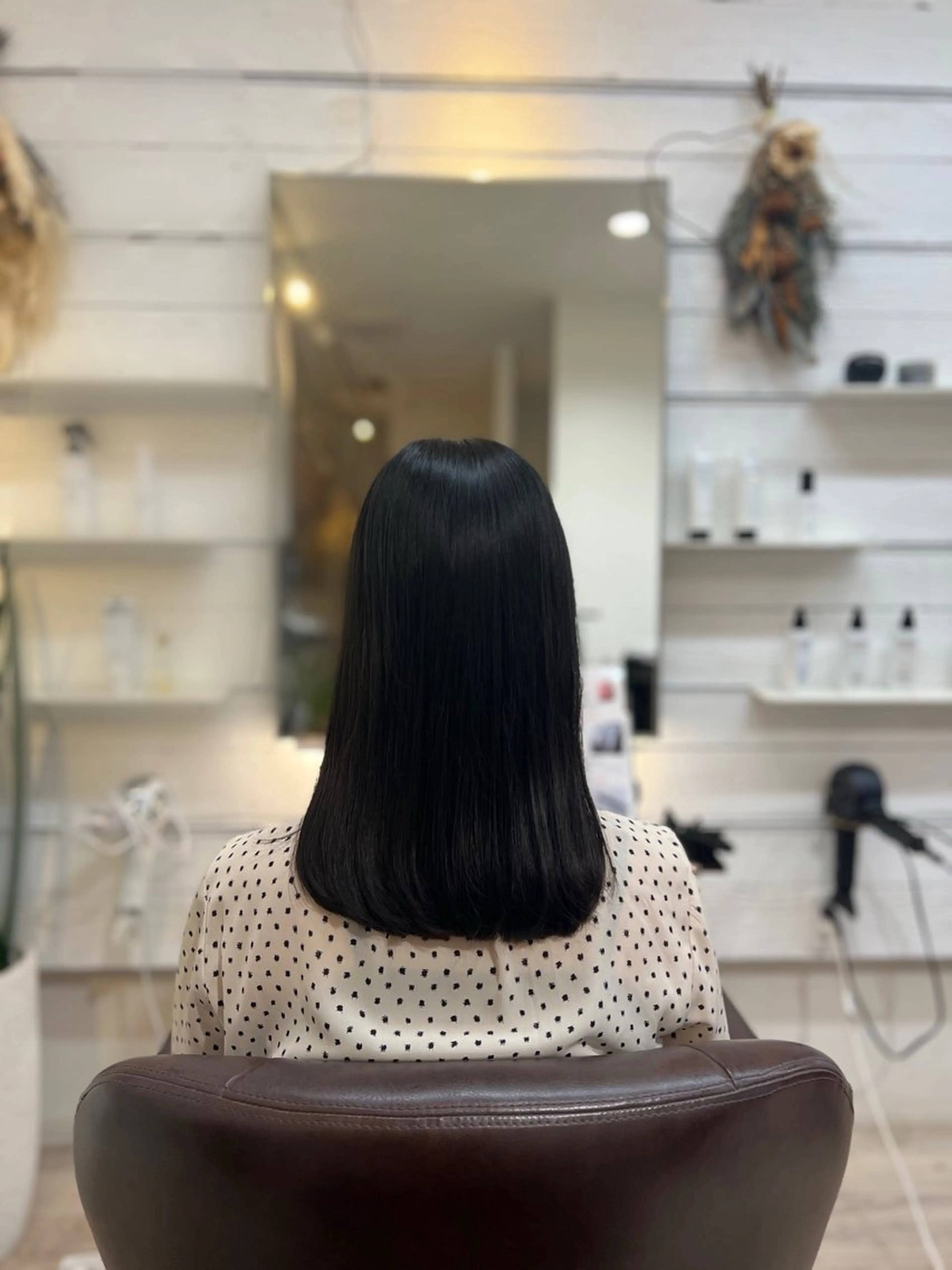セミロング 三原 つばさのヘアスタイル