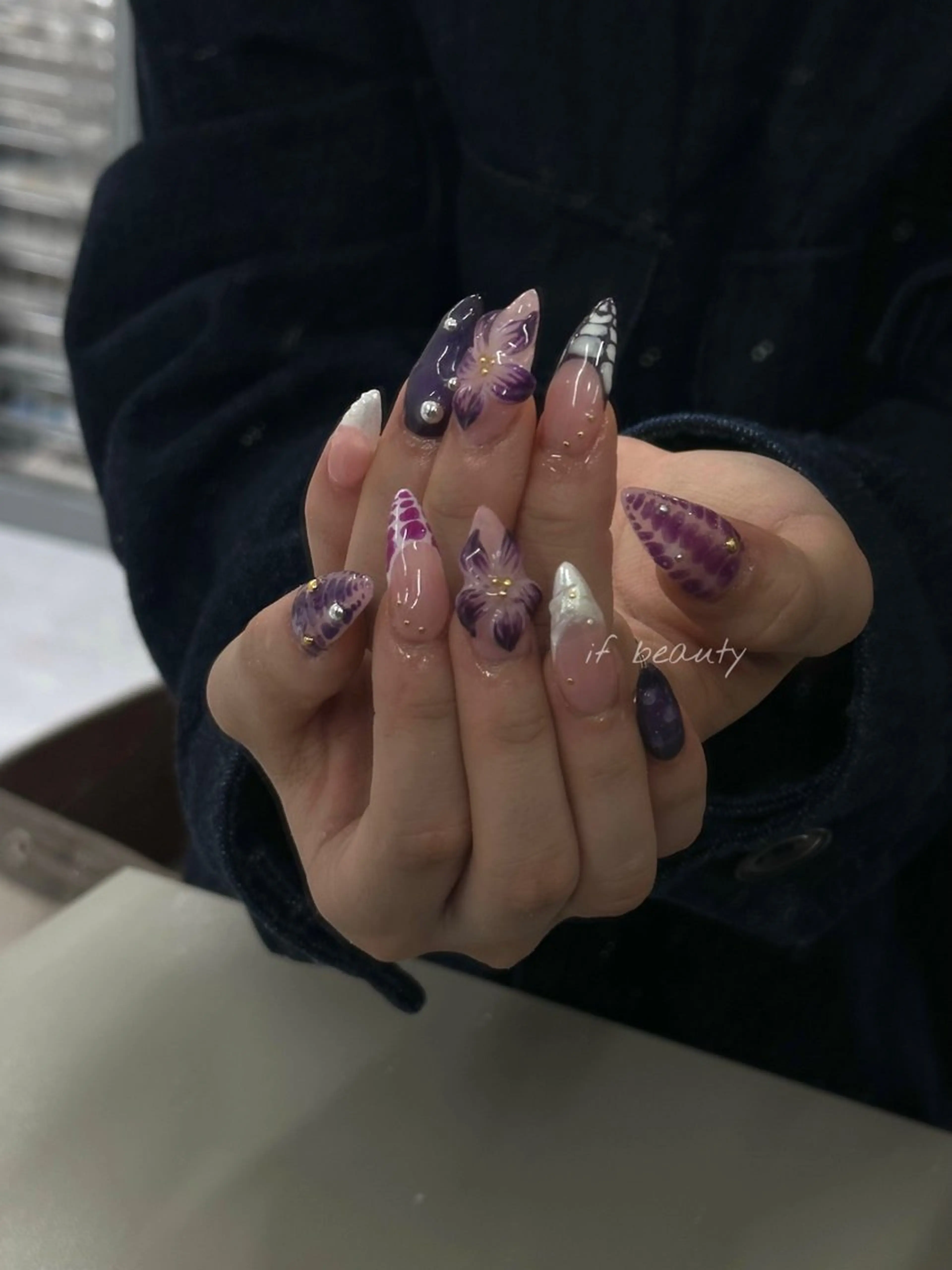 ネイル アートネイル フラワーネイル ジェルネイル グラデーション パラジェル ハンドネイル if Hair＆Nail Salon所属・IKA /海外ネイル /個性派/ワンホンのネイルデザイン