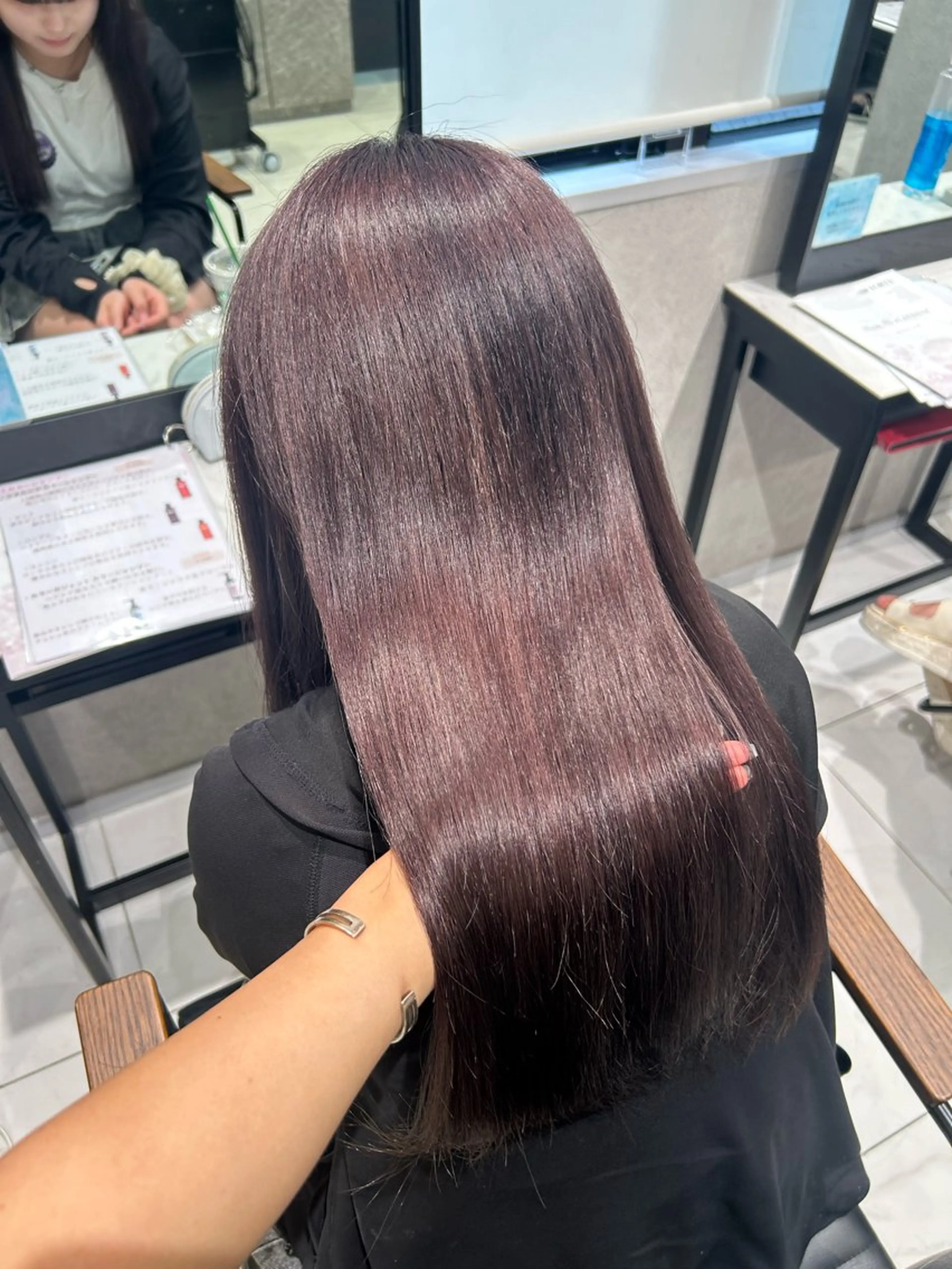 カラー 透明感カラー ヘアカラー トリートメント 透明感カラー🩵 束感まつげ🪼海月のマツエク・マツパデザイン