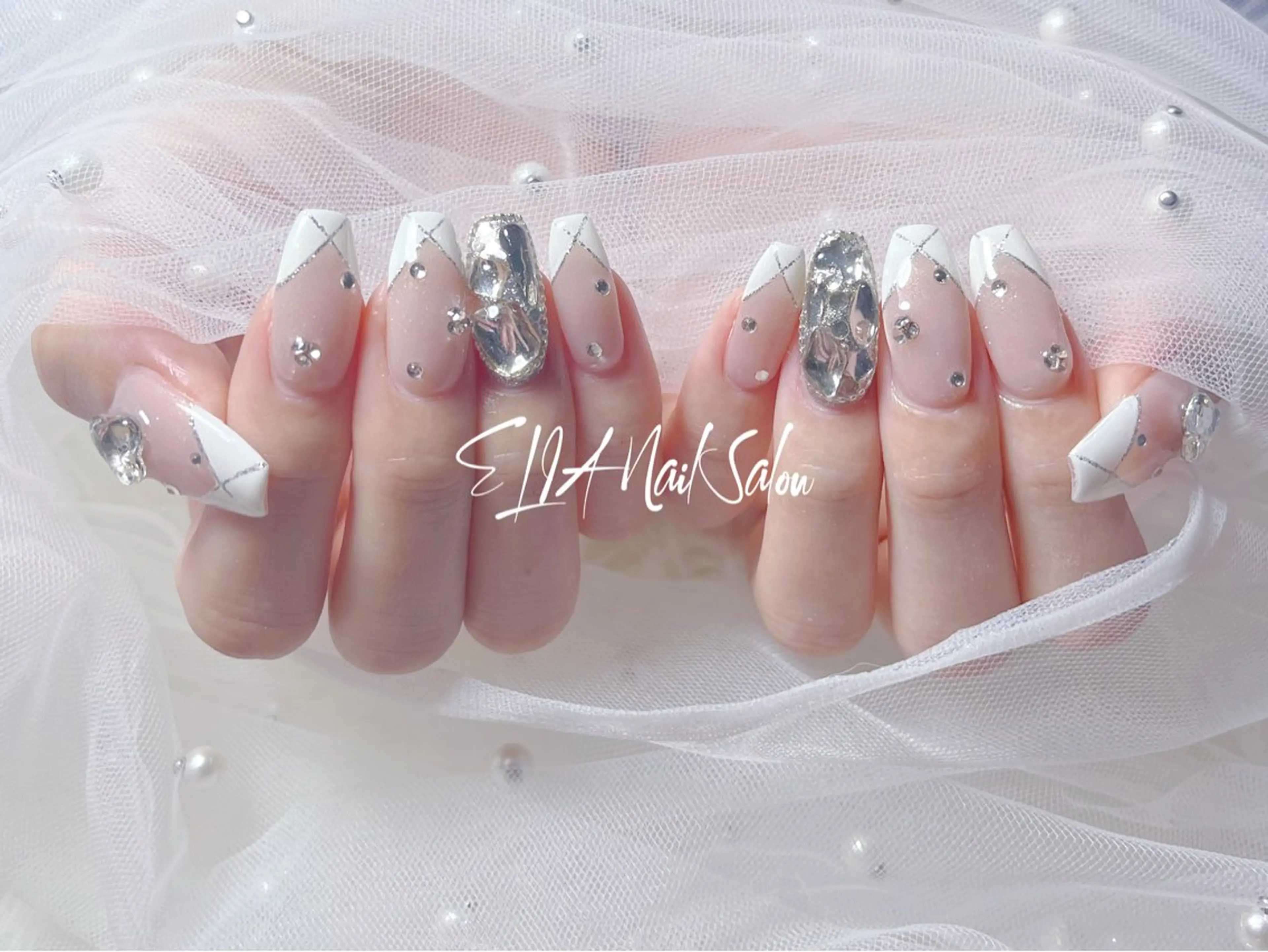 ミディアム ハンドネイル ELIA【エリア】 nailsalonのネイルデザイン