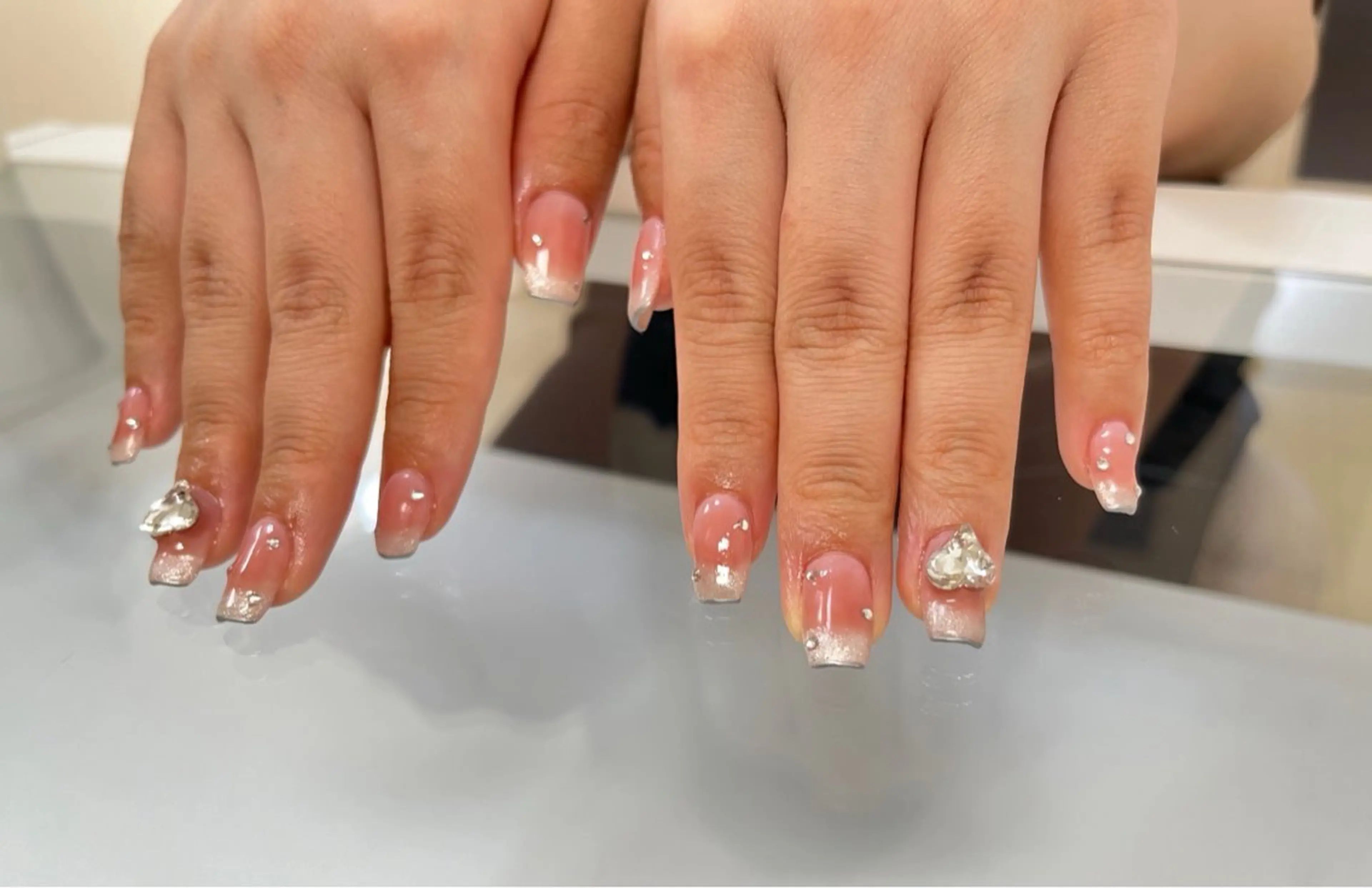 ネイル ハンドネイル デ・アイム赤城所属・ナリス化粧品🌹 saoriのエステ・リラクイメージ