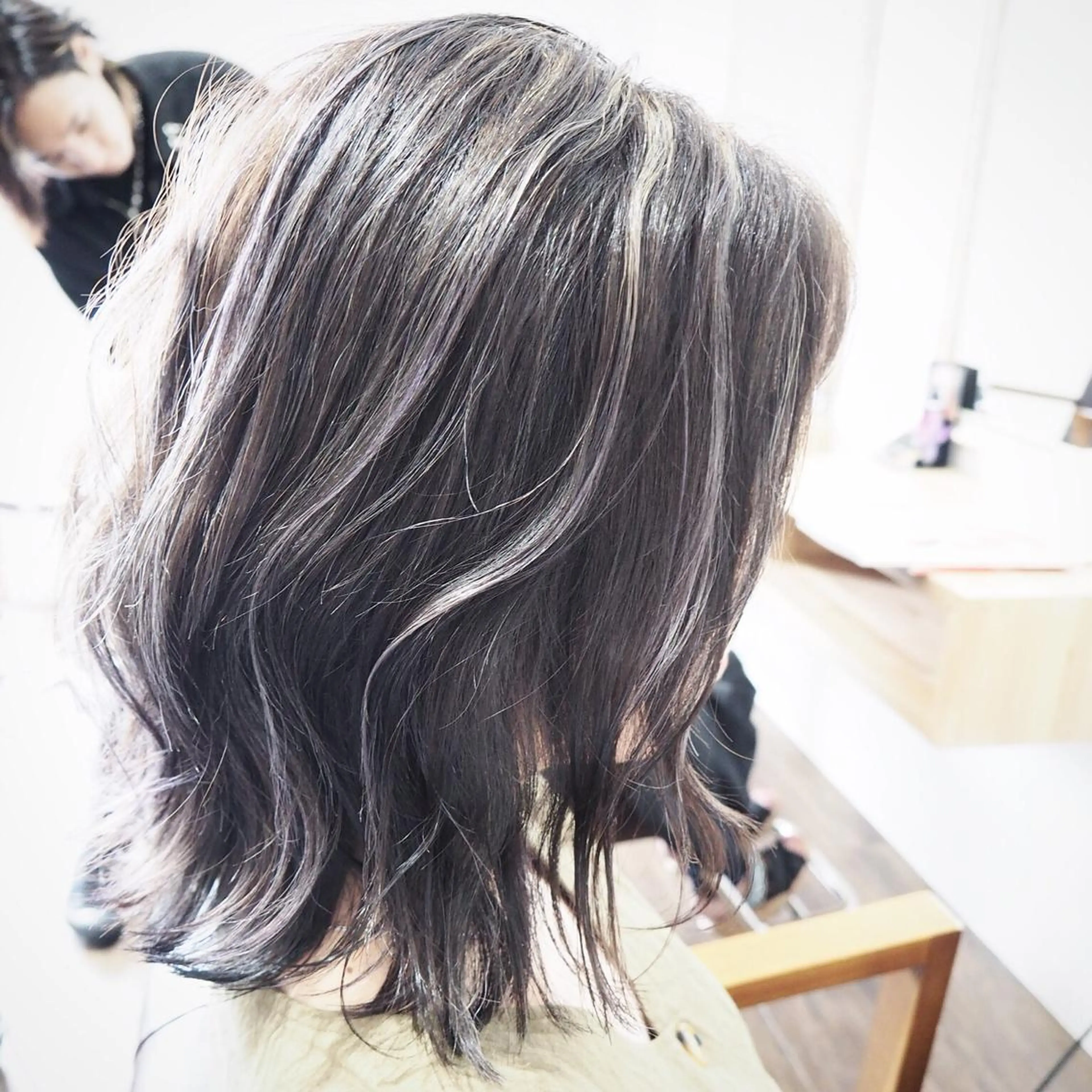 ミディアム ヘアカラー トリートメント HAIR&MAKE AXIS所属・土屋 貴章のヘアスタイル