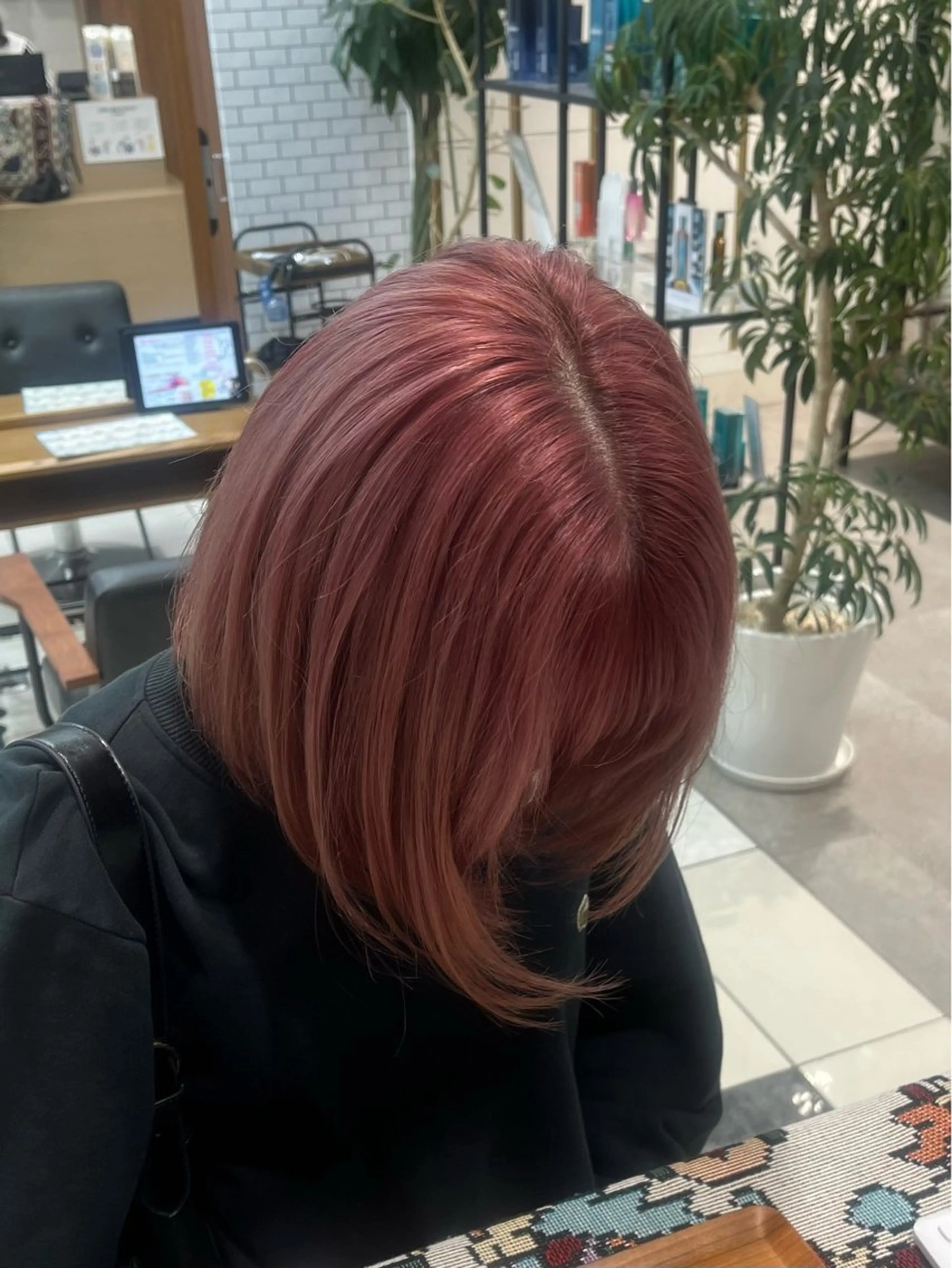 カラー ベージュカラー ピンクカラー ピンクベージュ ヘアカラー トリートメント レイヤーカット🩶/ 暖色カラー🎀/麻咲のヘアスタイル