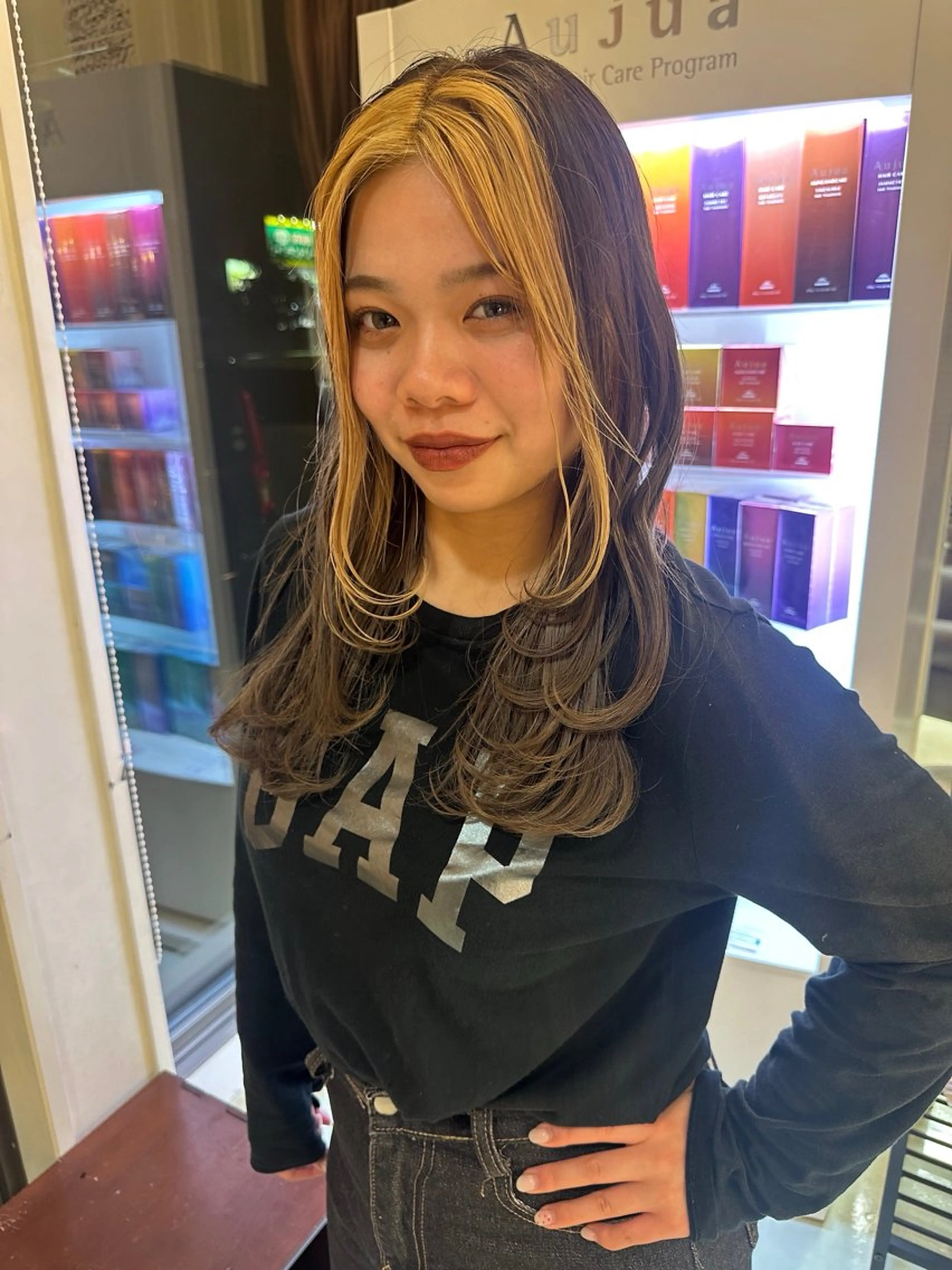 トレンドレイヤーカット×髪質改善カラーの写真