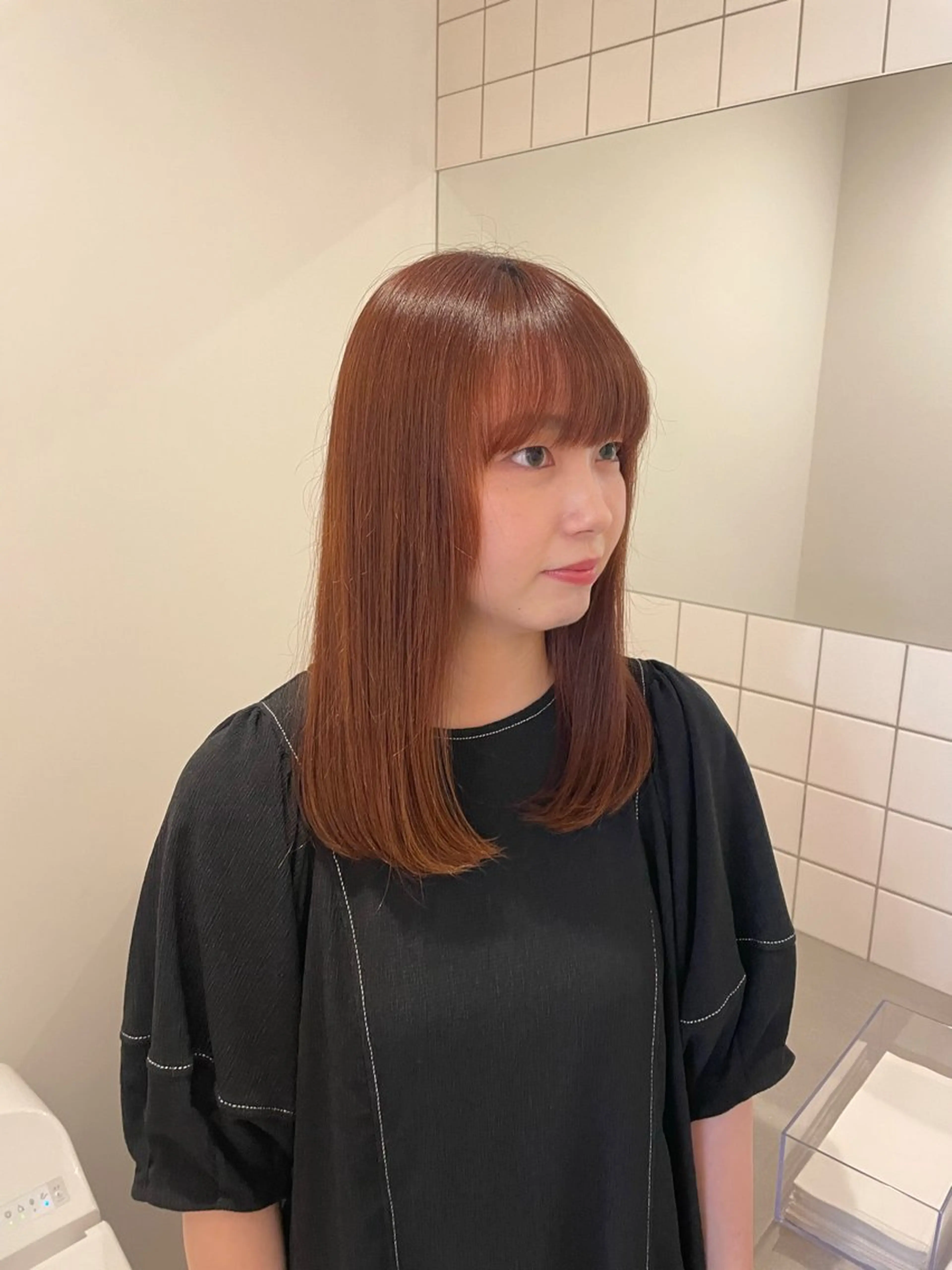 セミロング カラー ヘアカラー トリートメント カットモデル/ ハイトーン/ゆうあのヘアスタイル