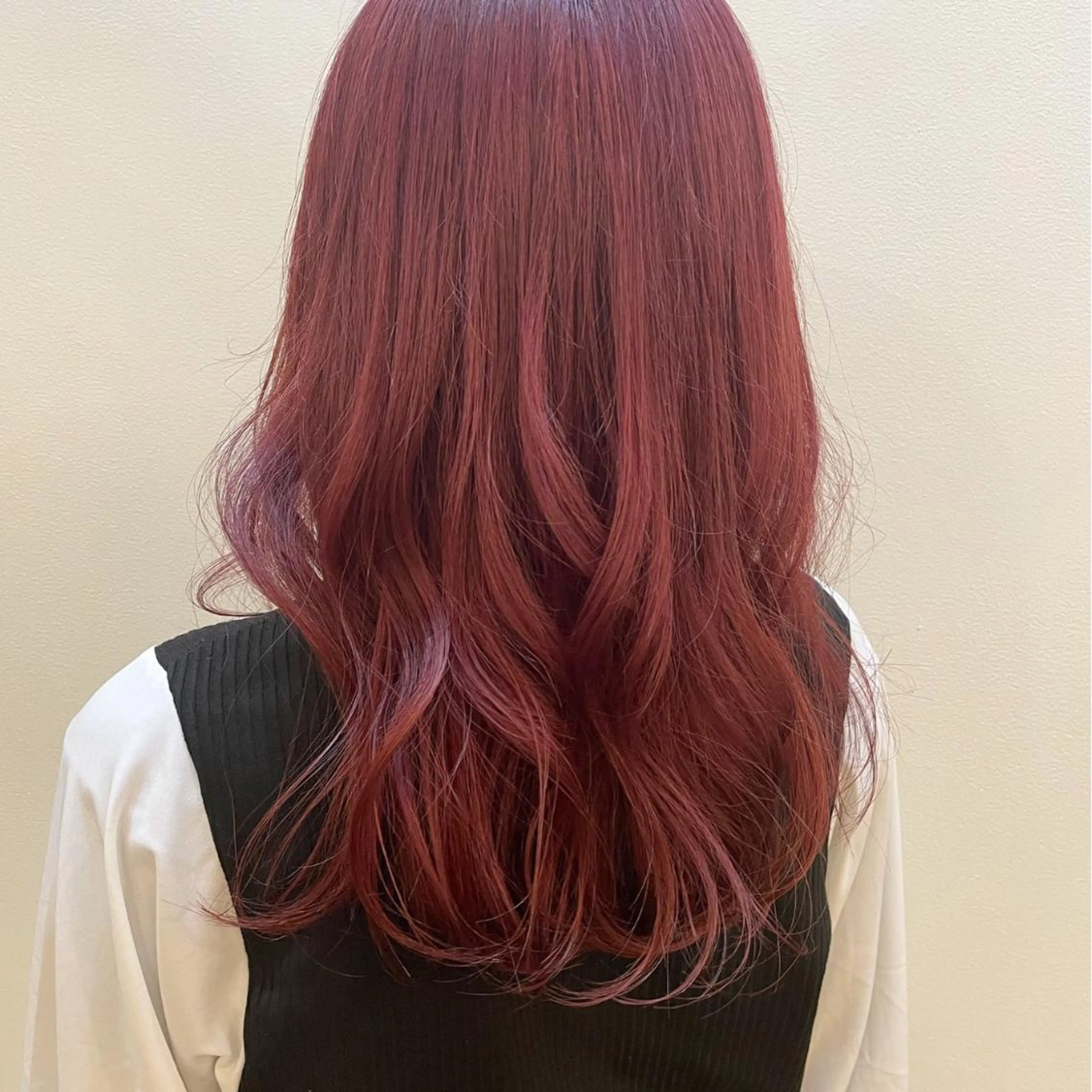 ミディアム カラー カット ヘアカラー トリートメント 坂田 友梨奈のヘアスタイル