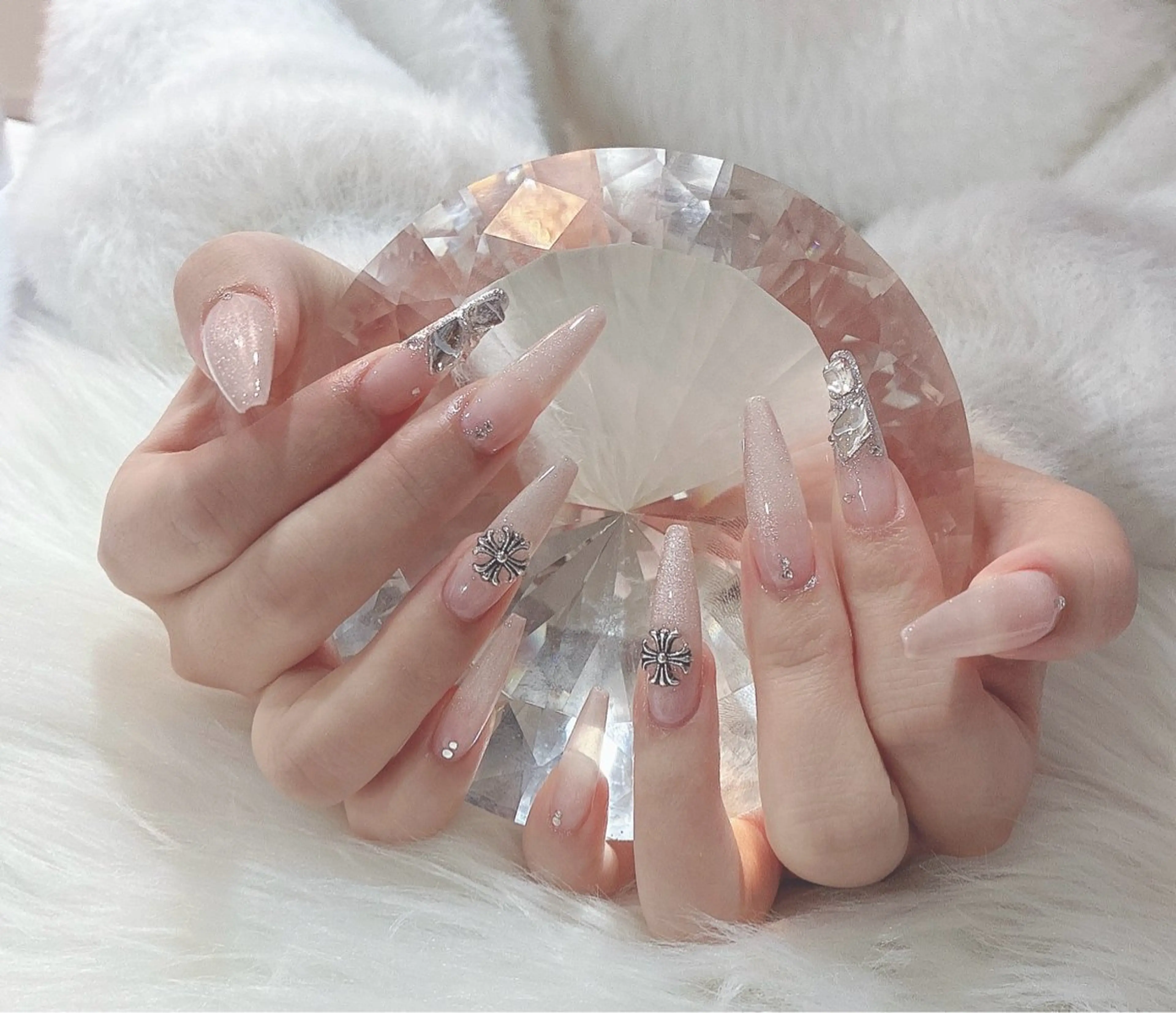 ネイル LoaChaton kaeのネイルデザイン