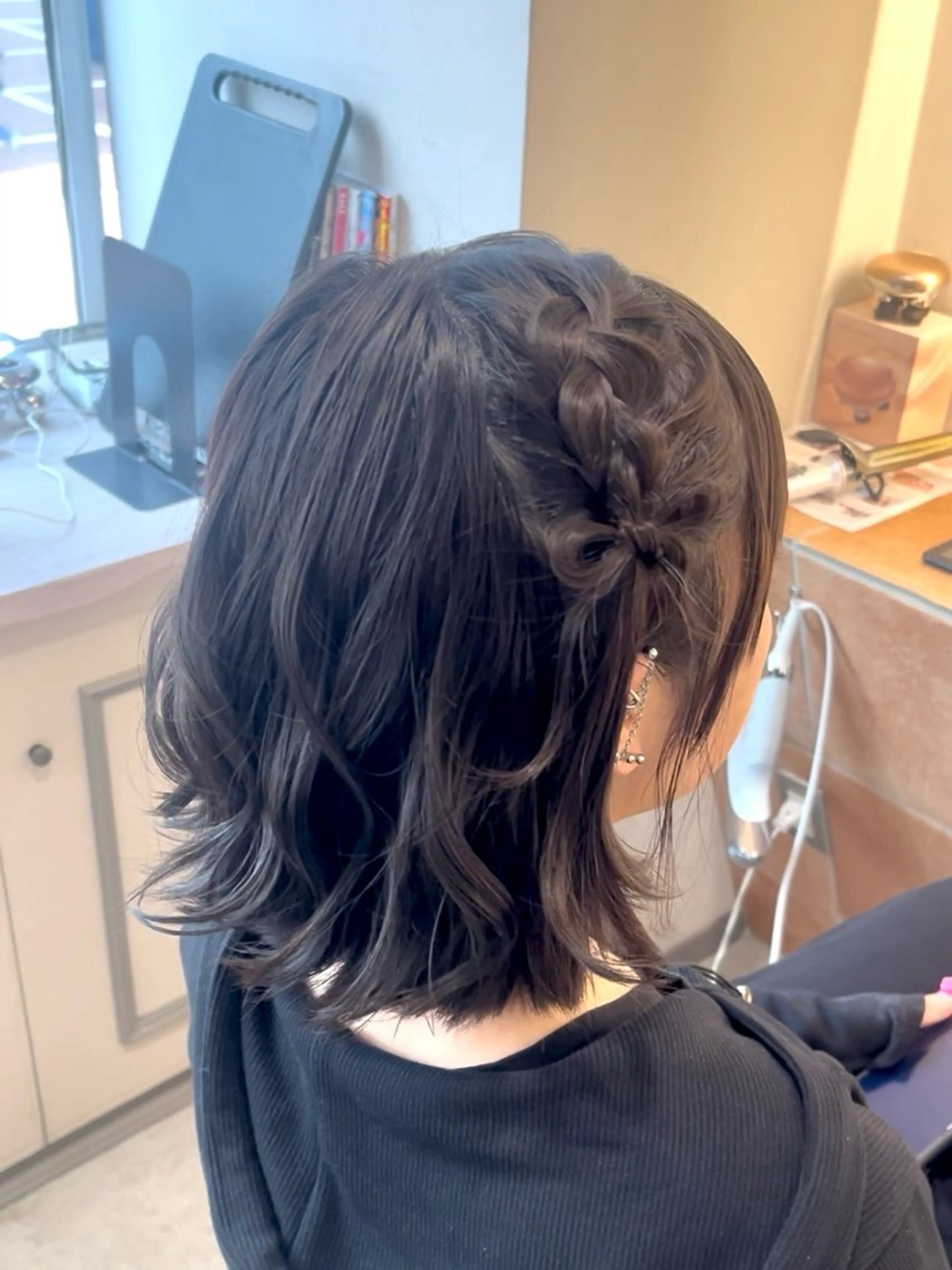 ショート ヘアアレンジ カチューシャ 横浜 /佐藤 桃香のヘアスタイル