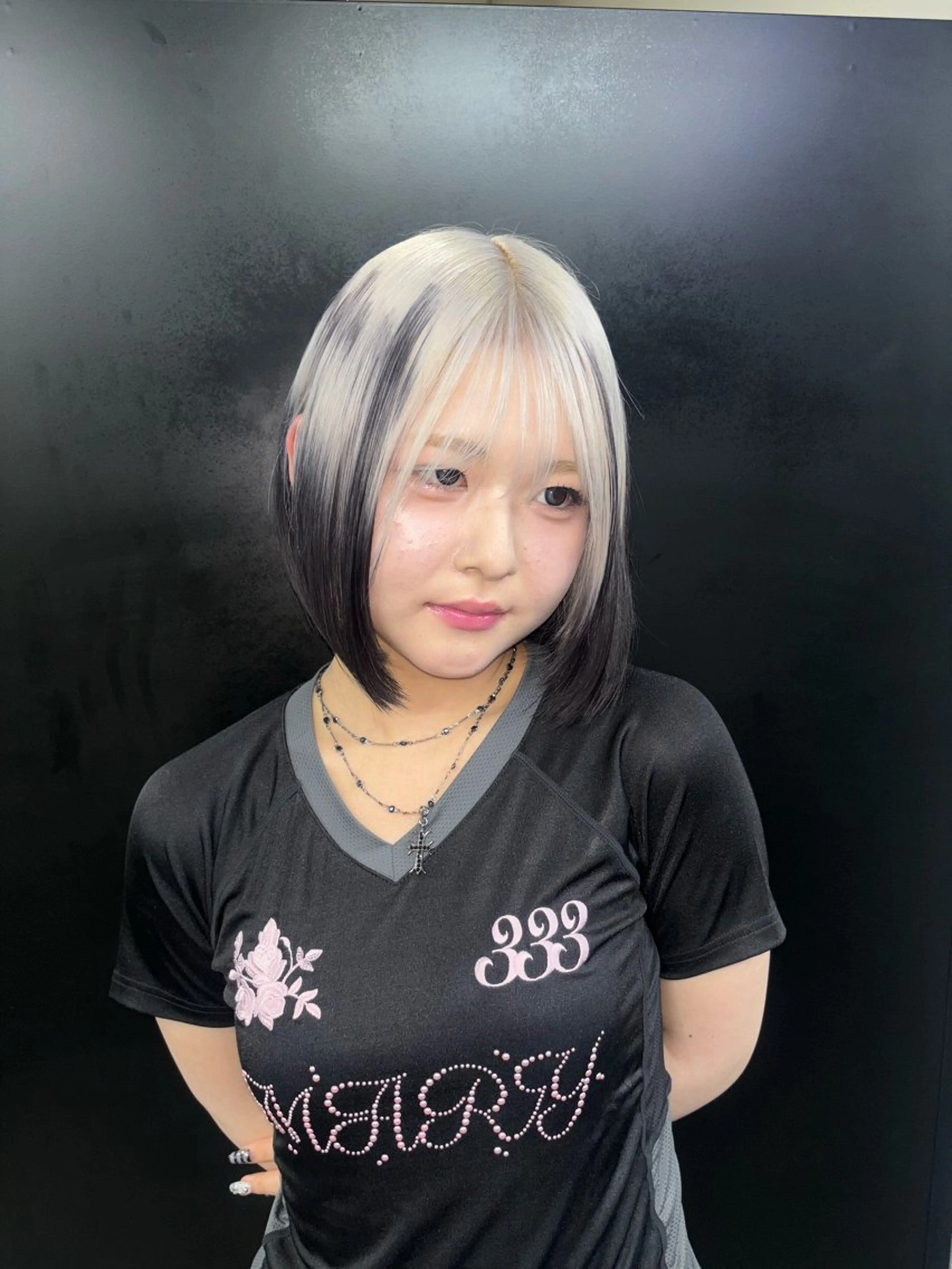ショート カラー ミリ/原宿/ハイ トーンカラー💫のヘアスタイル