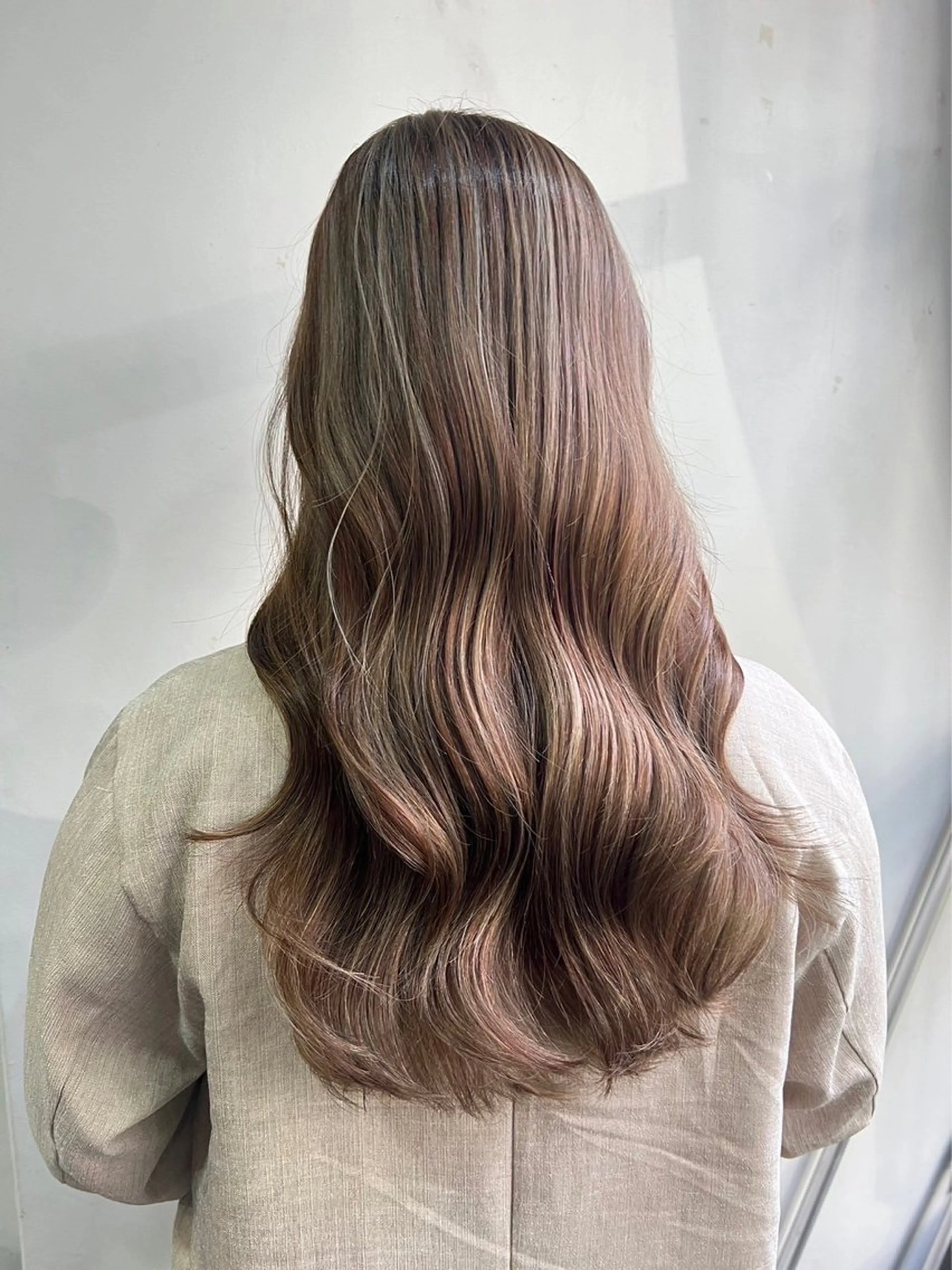 ロング カラー ヘアカラー トリートメント 🎨デザイン🥇 美髪・艶髪　日暮千敬のヘアスタイル