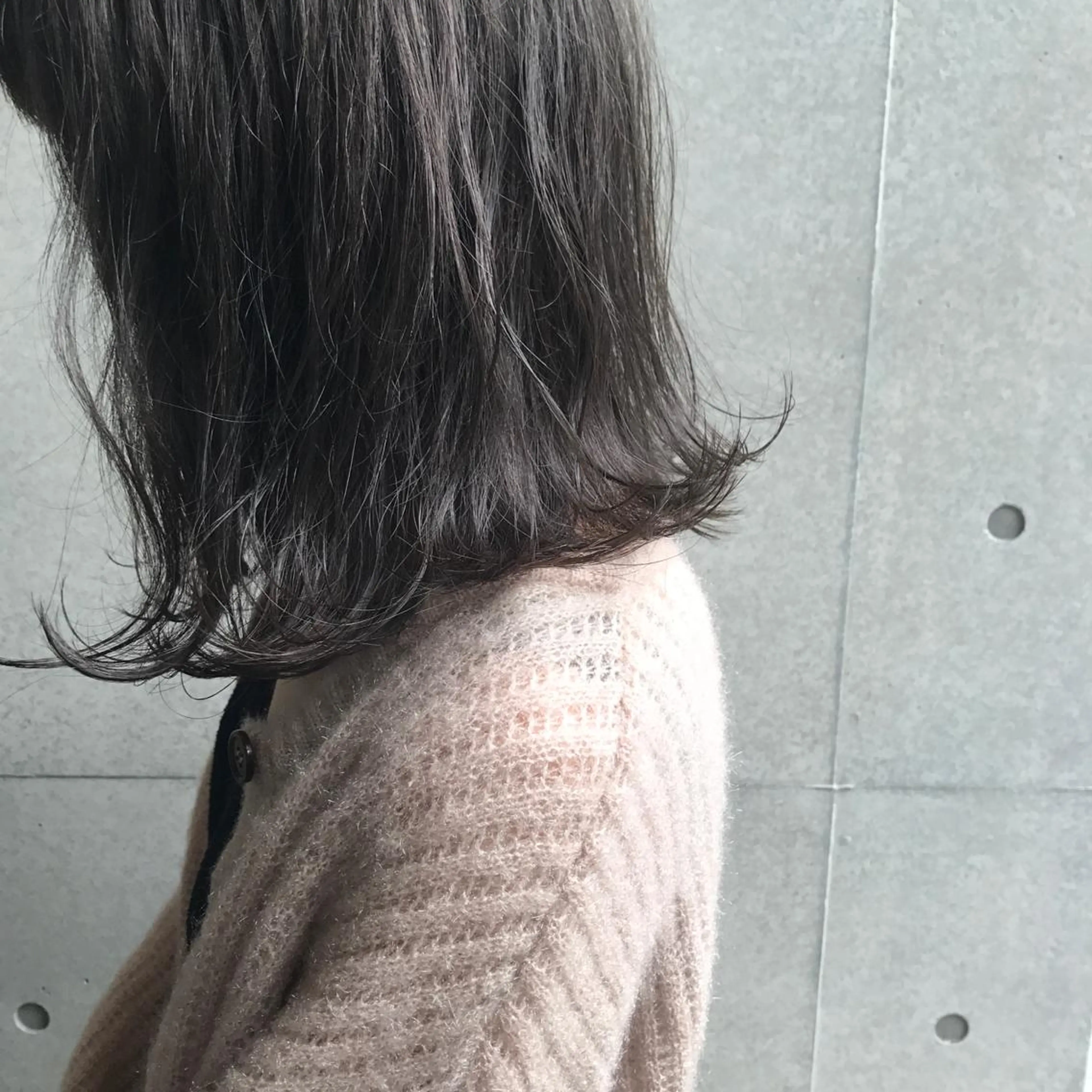 ミディアム カラー ヤスドミ ケイスケのヘアスタイル
