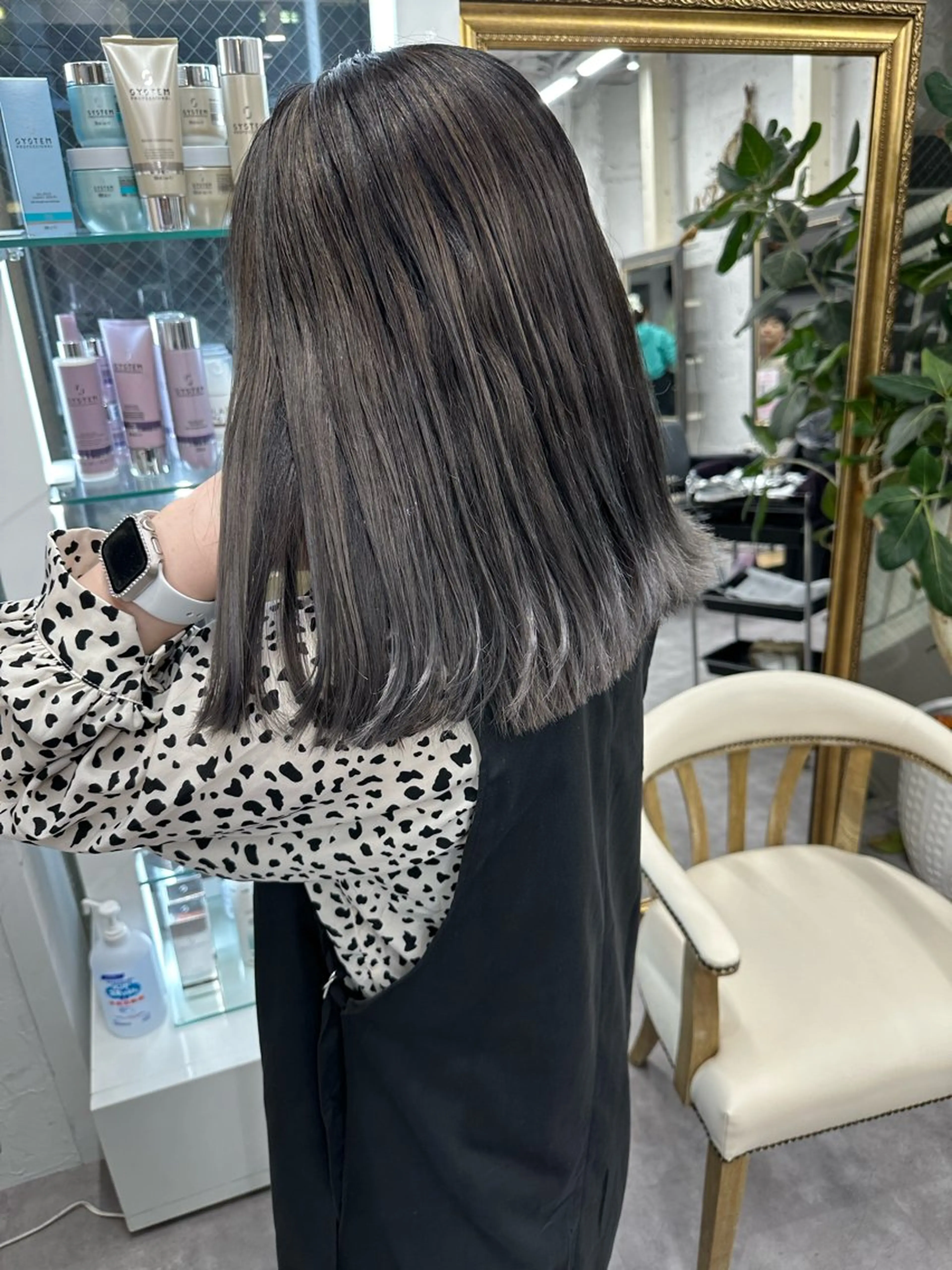 ミディアム カラー ヘアアレンジ カット ヘアカラー トリートメント 久米 治仁のヘアスタイル