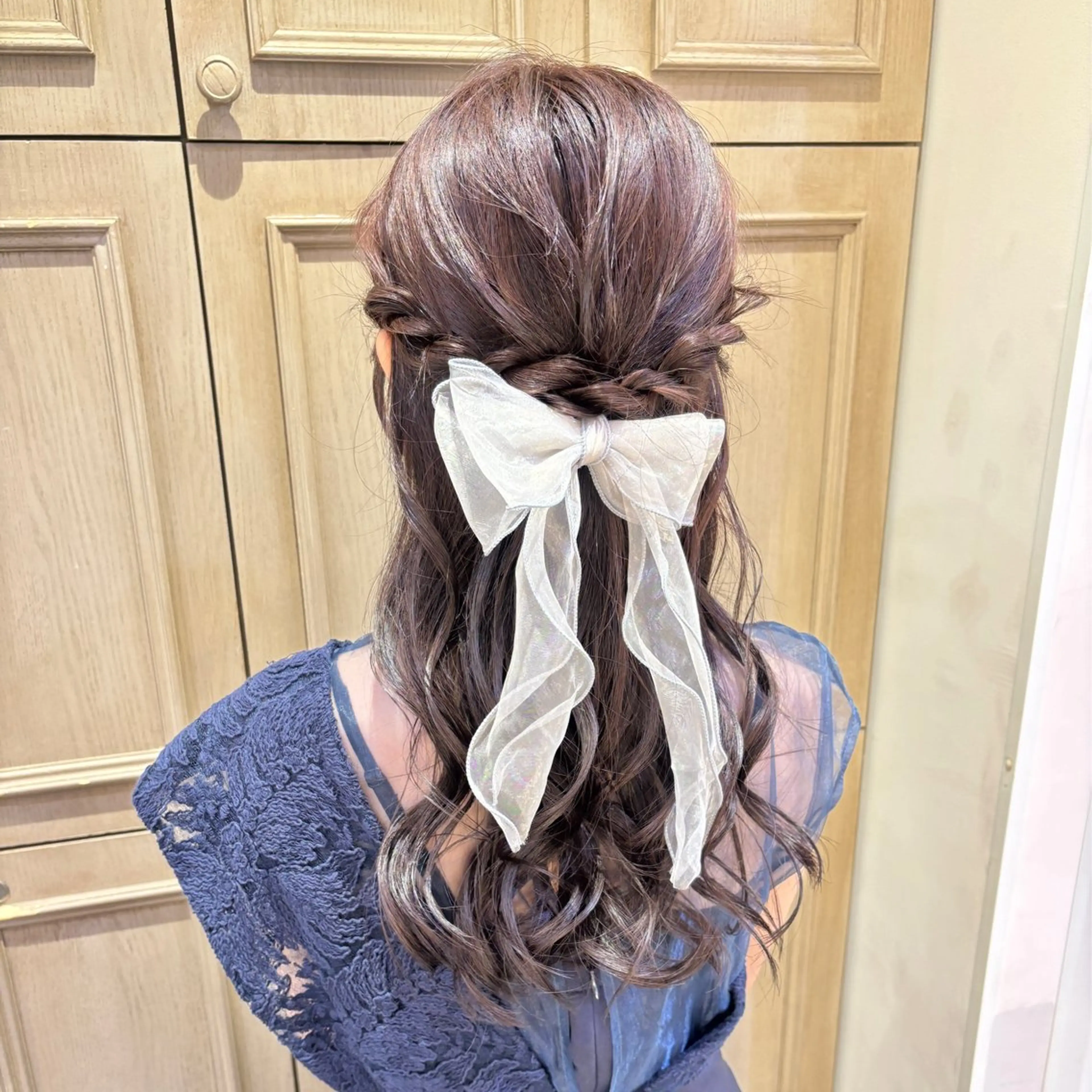 ヘアアレンジ ヘアセット 🍒垢抜けカラー 耳つぼ ヘアメあずみのヘアスタイル