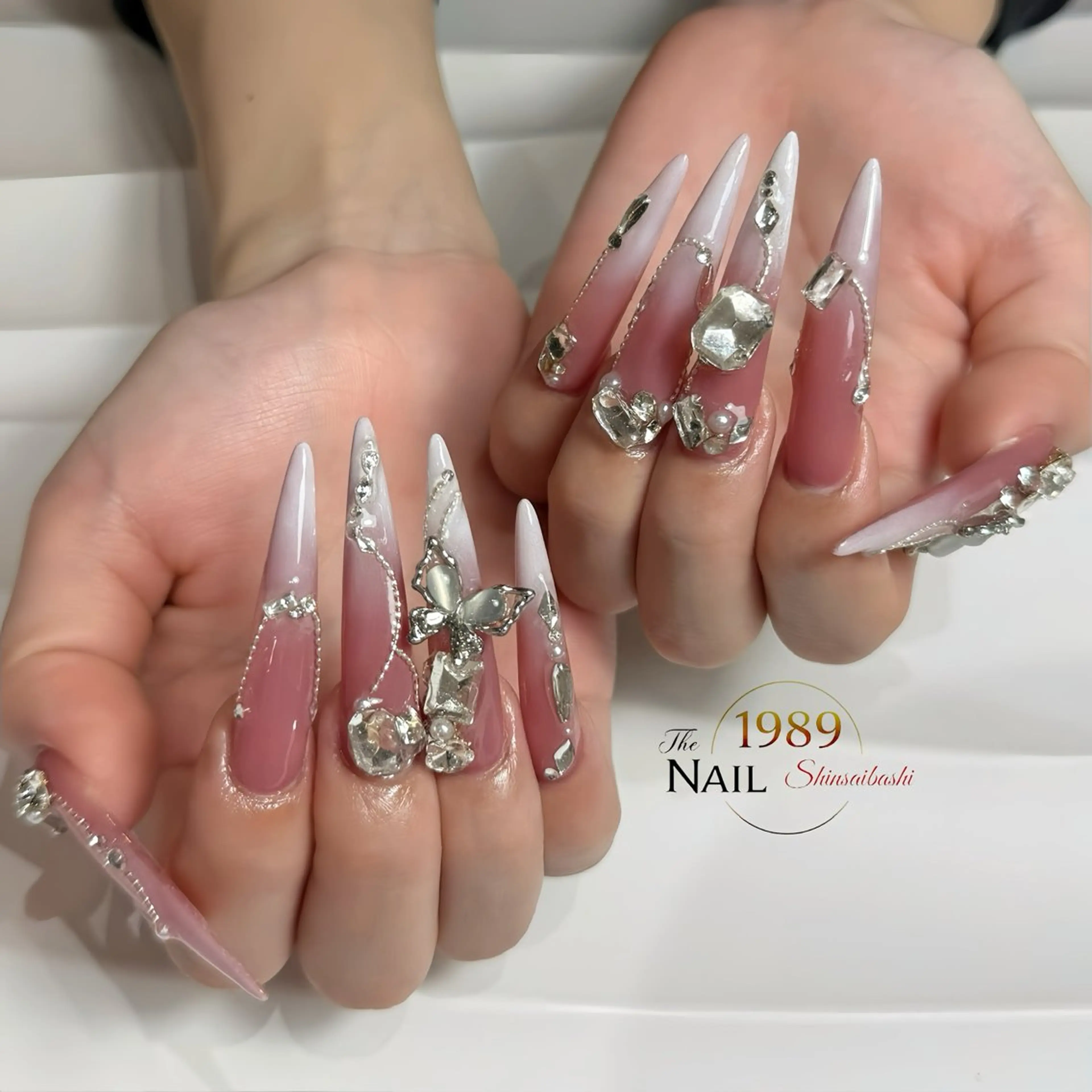 【アプレ Gel X 長さ出し】10本スーパーロング+10本パーツ・ストーン付け放題の写真