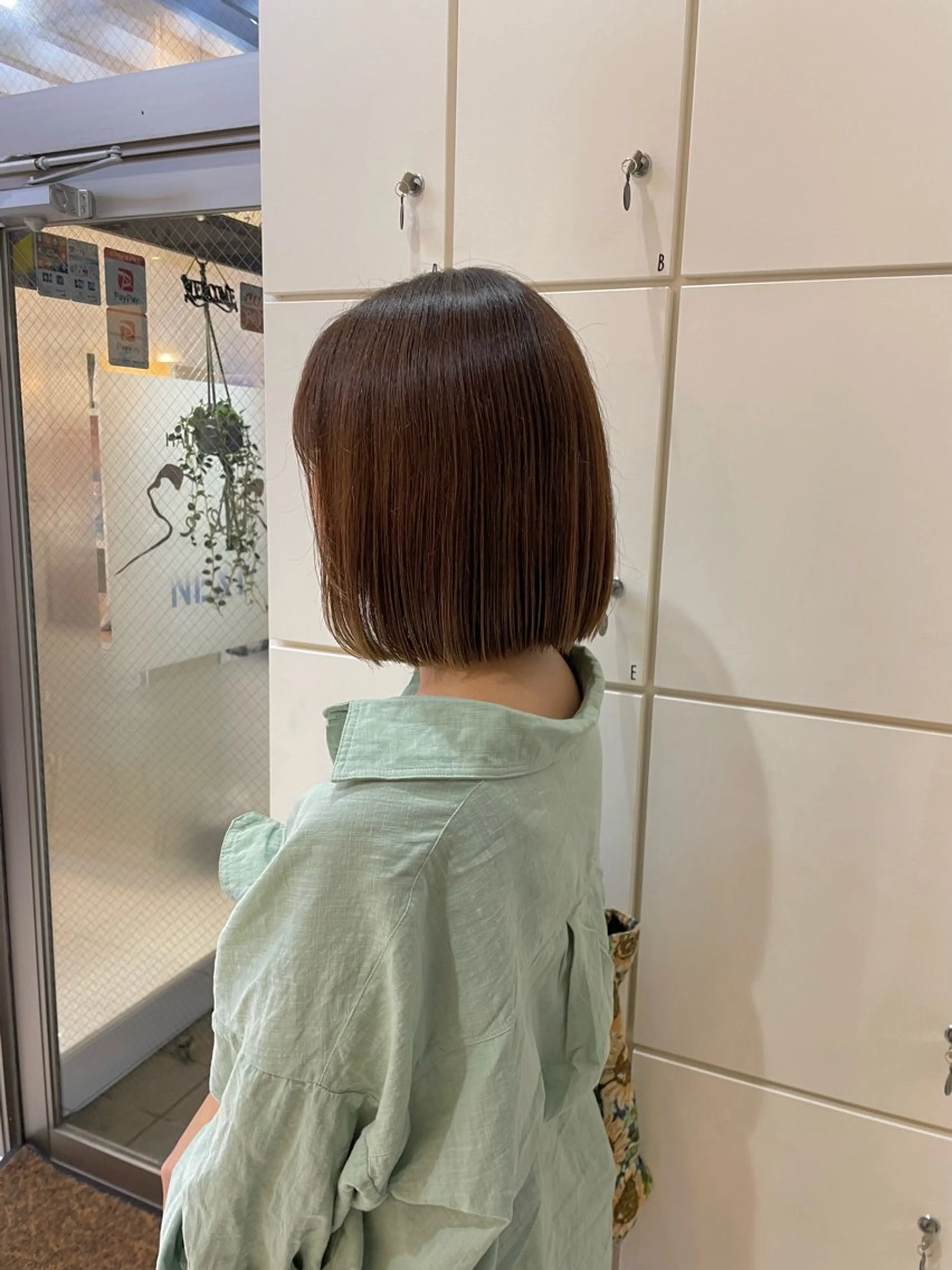 ショート mao♡ベージュ/ 顔周りカットの眉毛・アイブロウイメージ