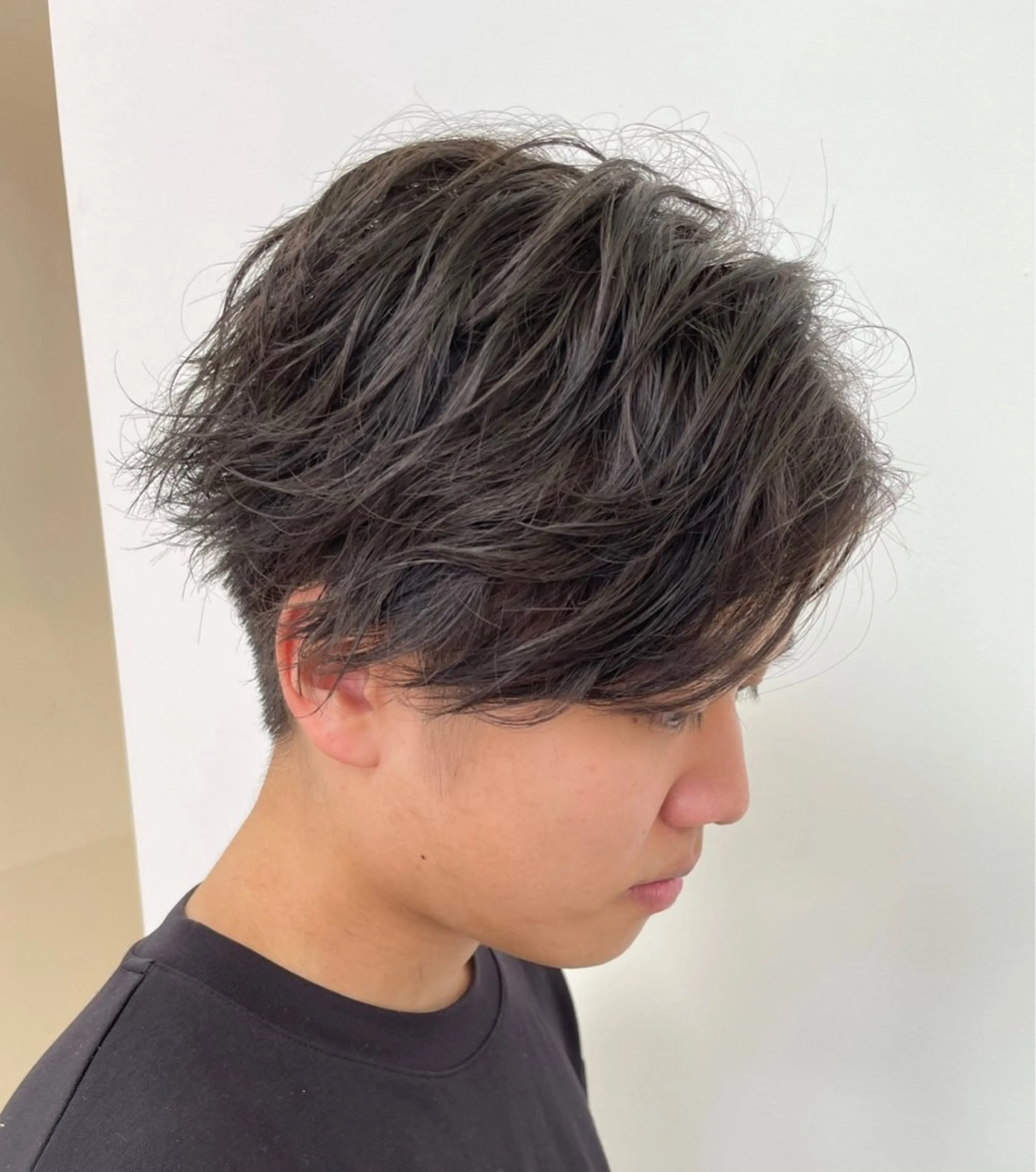 パーマ メンズ ダウンパーマ フェードカット フェザーパーマ メンズパーマ スペインカール カット パーマ メンズ特化美容師 ‪✂︎‬ ユージのヘアスタイル